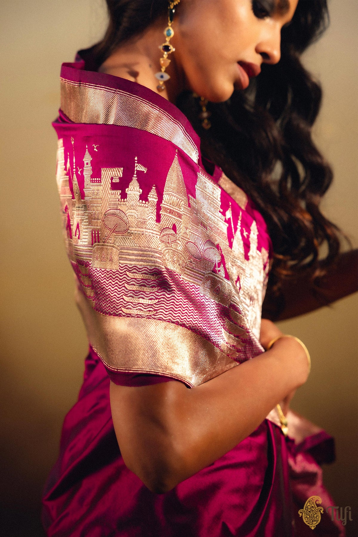 &#39;Kashi&#39; Black-Rani Pink Pure Katan Silk Banarasi Handloom Saree