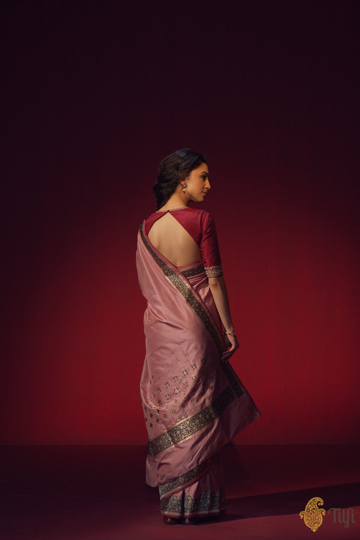 &#39;Usha&#39; Pink Pure Katan Silk Banarasi Handloom Saree