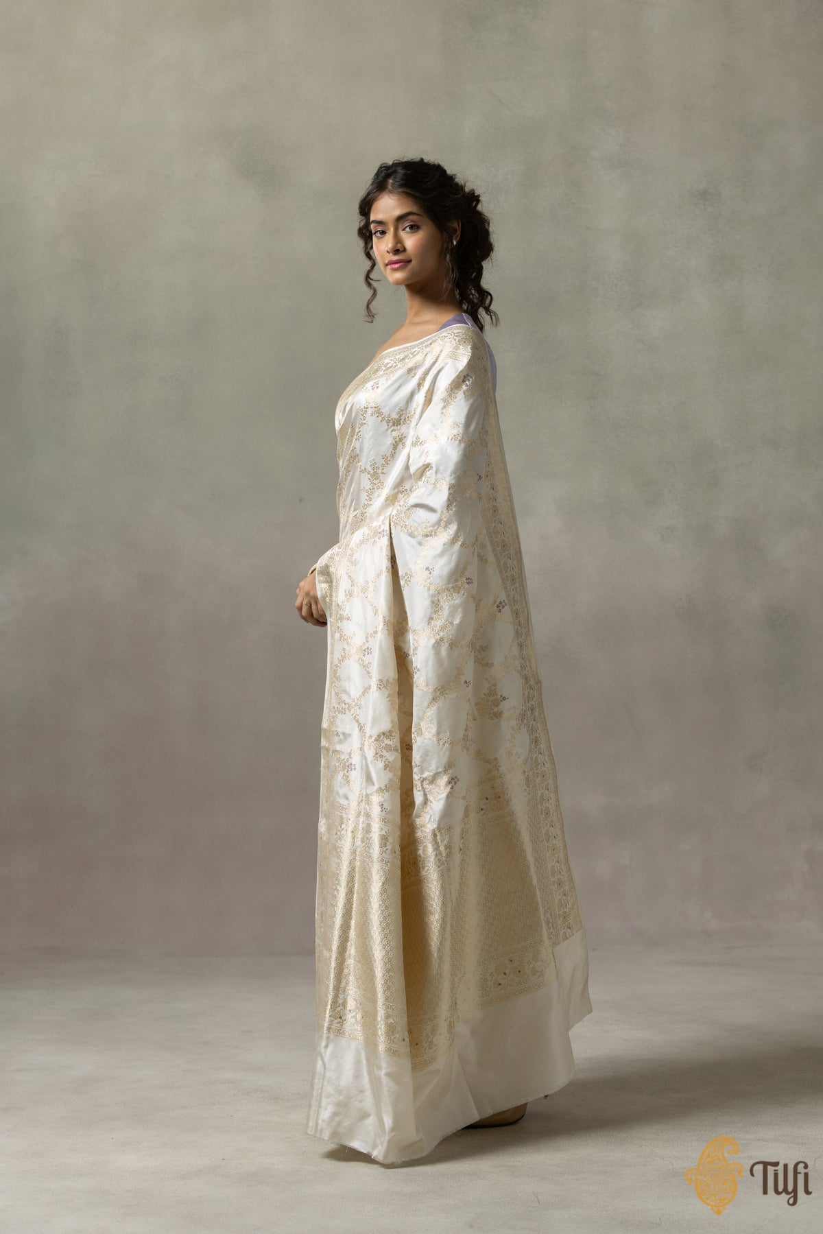 &#39;Anne&#39; Off-White Pure Katan Silk Banarasi Handloom Saree