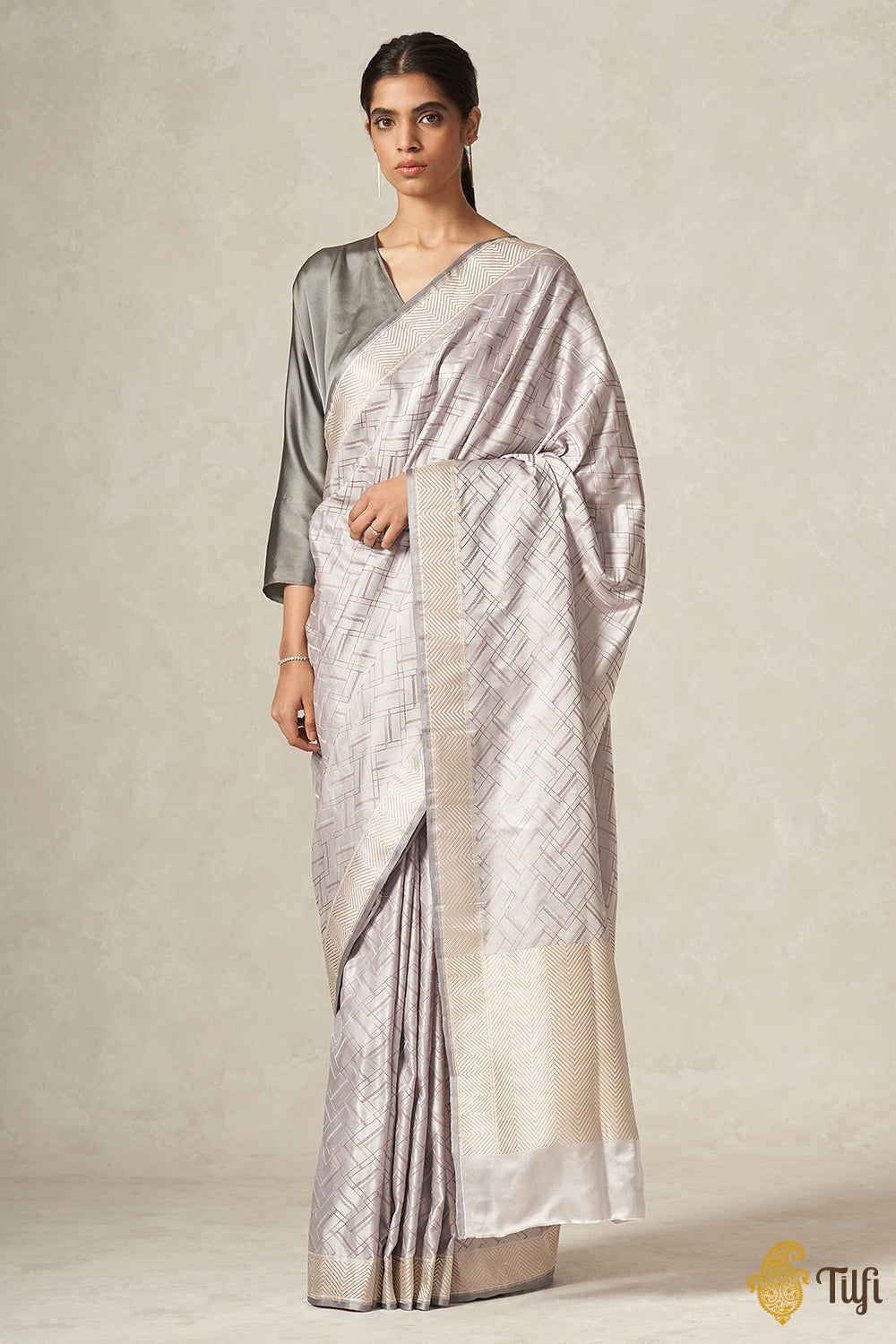 &#39;Sonia&#39; Silver Grey Pure Satin Silk Geometric Banarasi Handloom Saree
