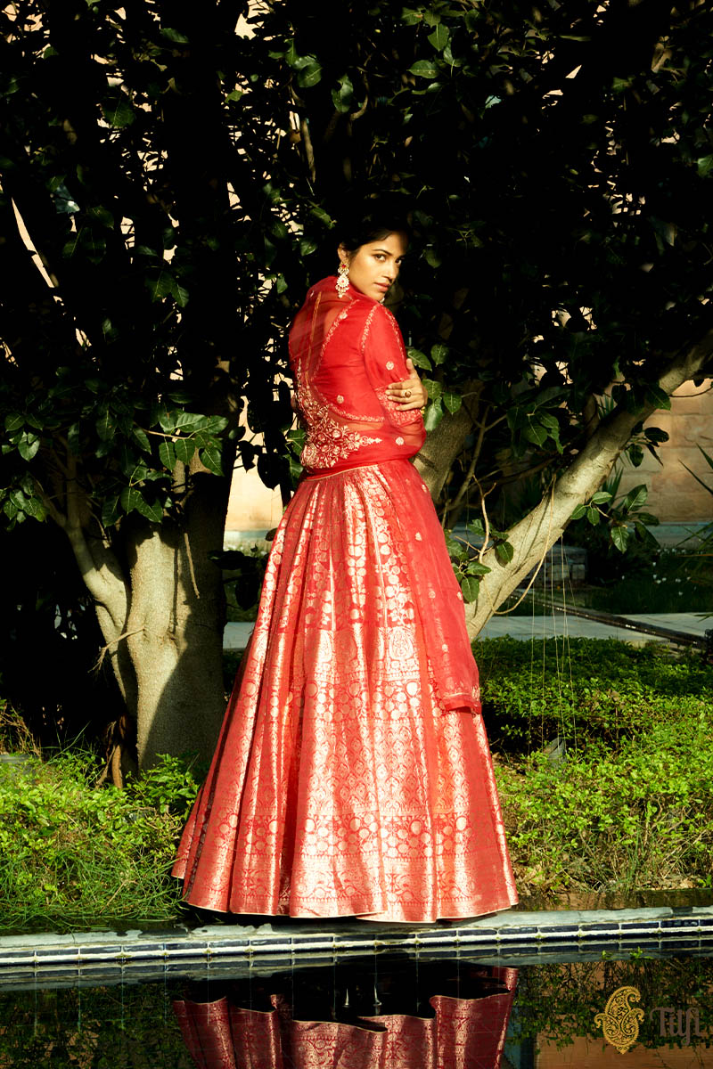 &#39;Firdaus&#39; Crimson Red Pure Katan Silk Banarasi Handloom Lehenga Set