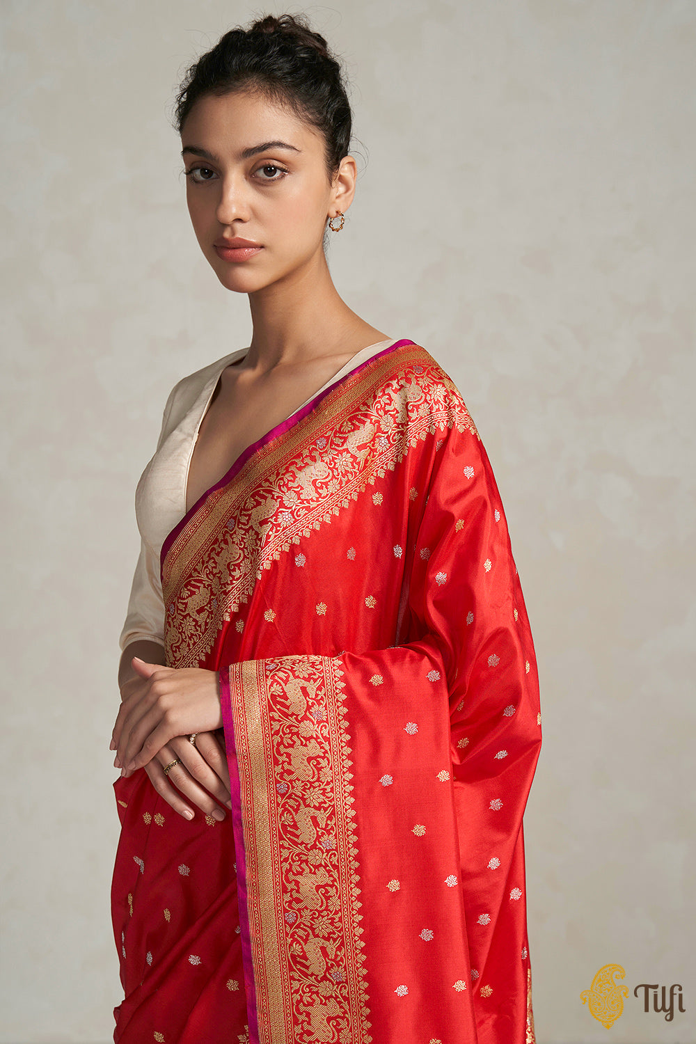 &#39;Nayantara&#39; Red Pure Katan Silk Banarasi Handloom Saree