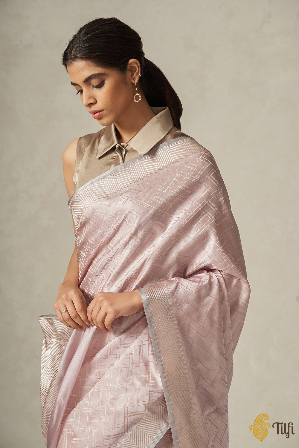 &#39;Sonia&#39; Soft Pink Pure Soft Satin Silk Banarasi Handloom Saree