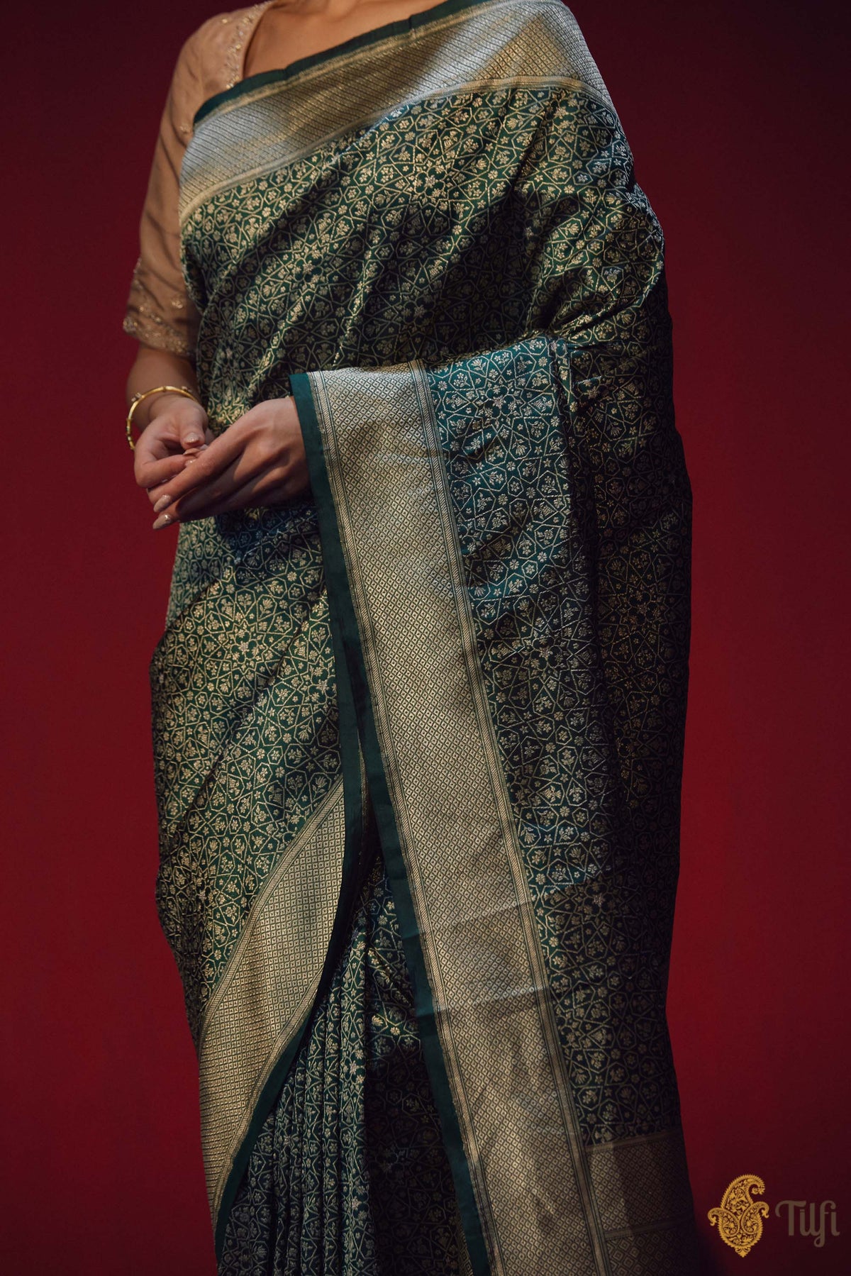 Pre-Order: &#39;Zohra&#39; Dark Green Pure Katan Silk Banarasi Handloom Saree