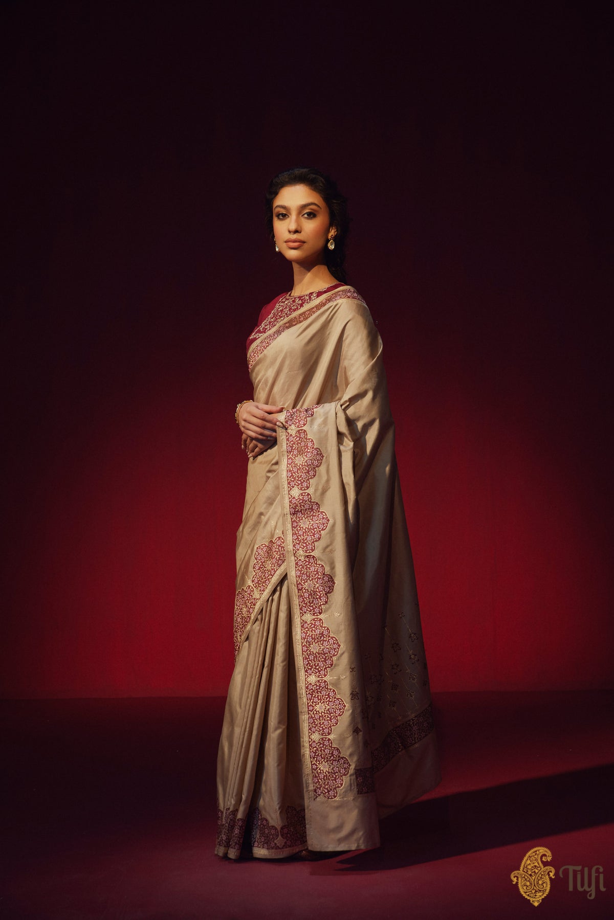 &#39;Usha&#39; Beige Pure Katan Silk Banarasi Handloom Saree