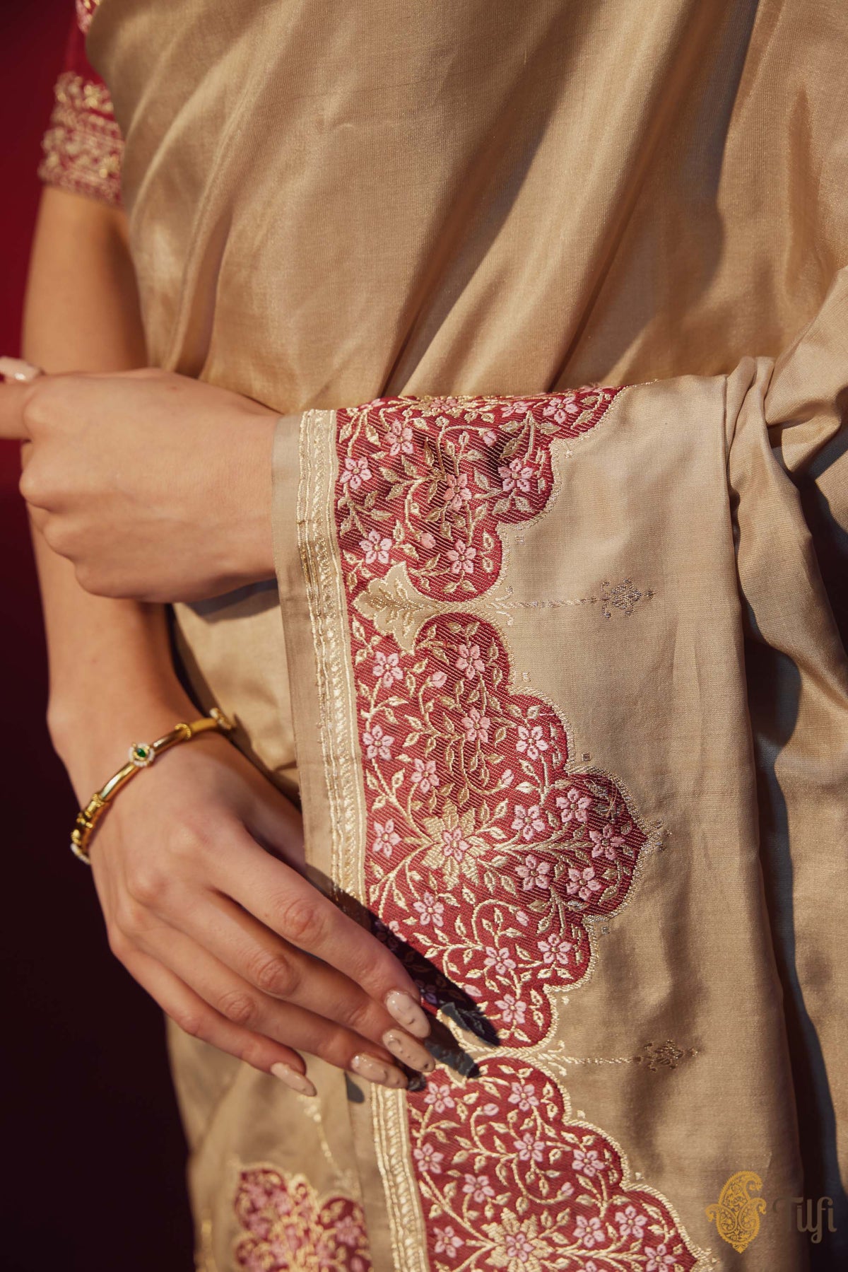 &#39;Usha&#39; Beige Pure Katan Silk Banarasi Handloom Saree