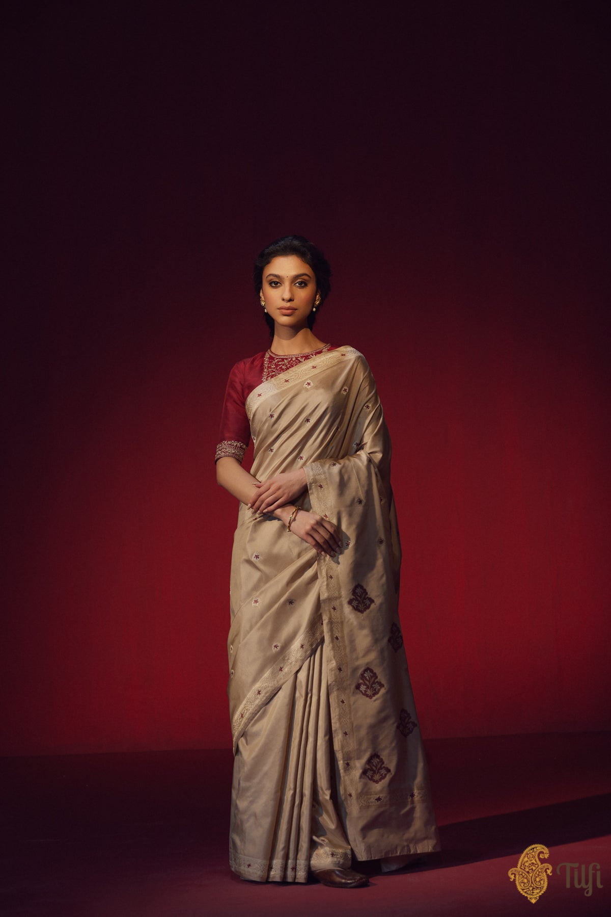 &#39;Shanta&#39; Beige Pure Katan Silk Banarasi Handloom Saree