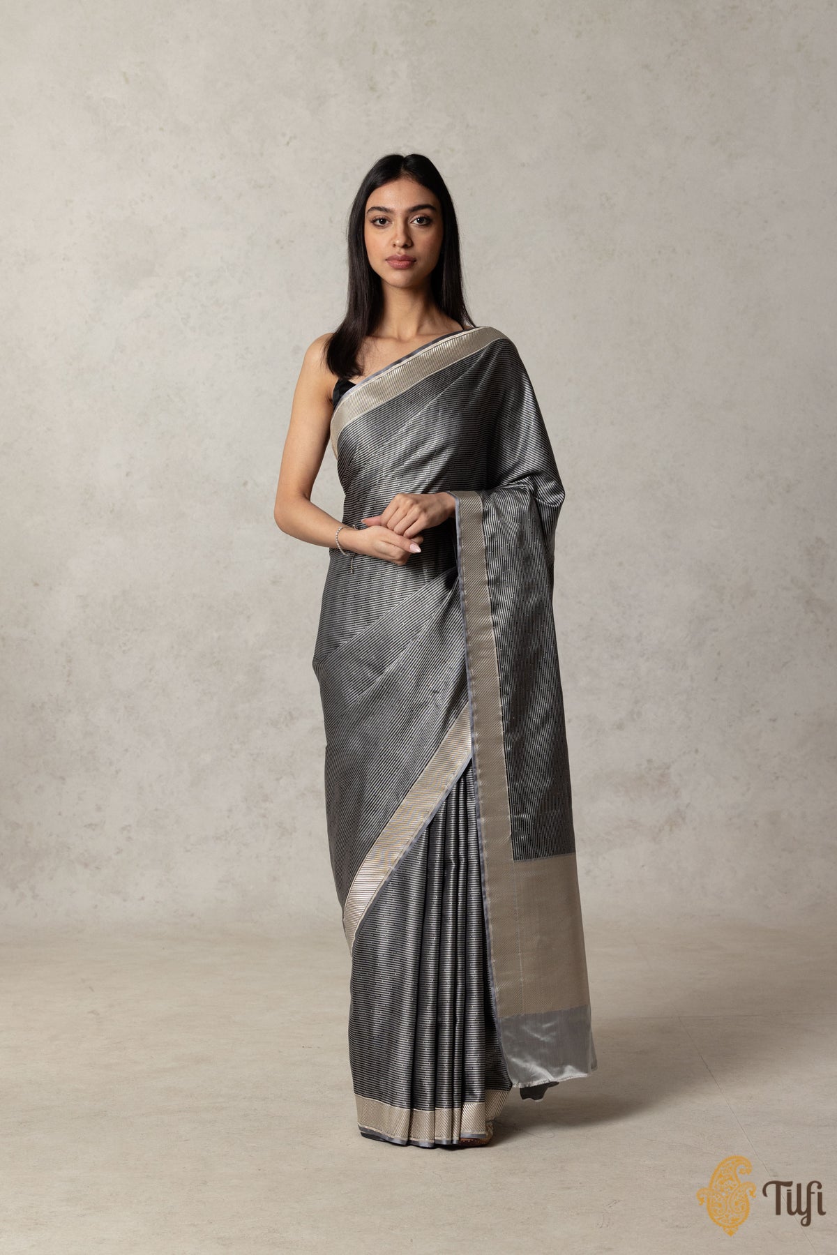 &#39;Julia&#39; Black-Grey Pure Satin Silk Banarasi Handloom Saree