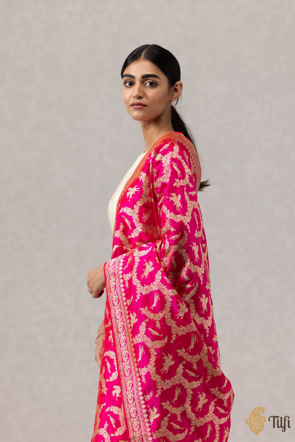 Red-Rani Pink Pure Katan Silk Banarasi Handwoven Dupatta