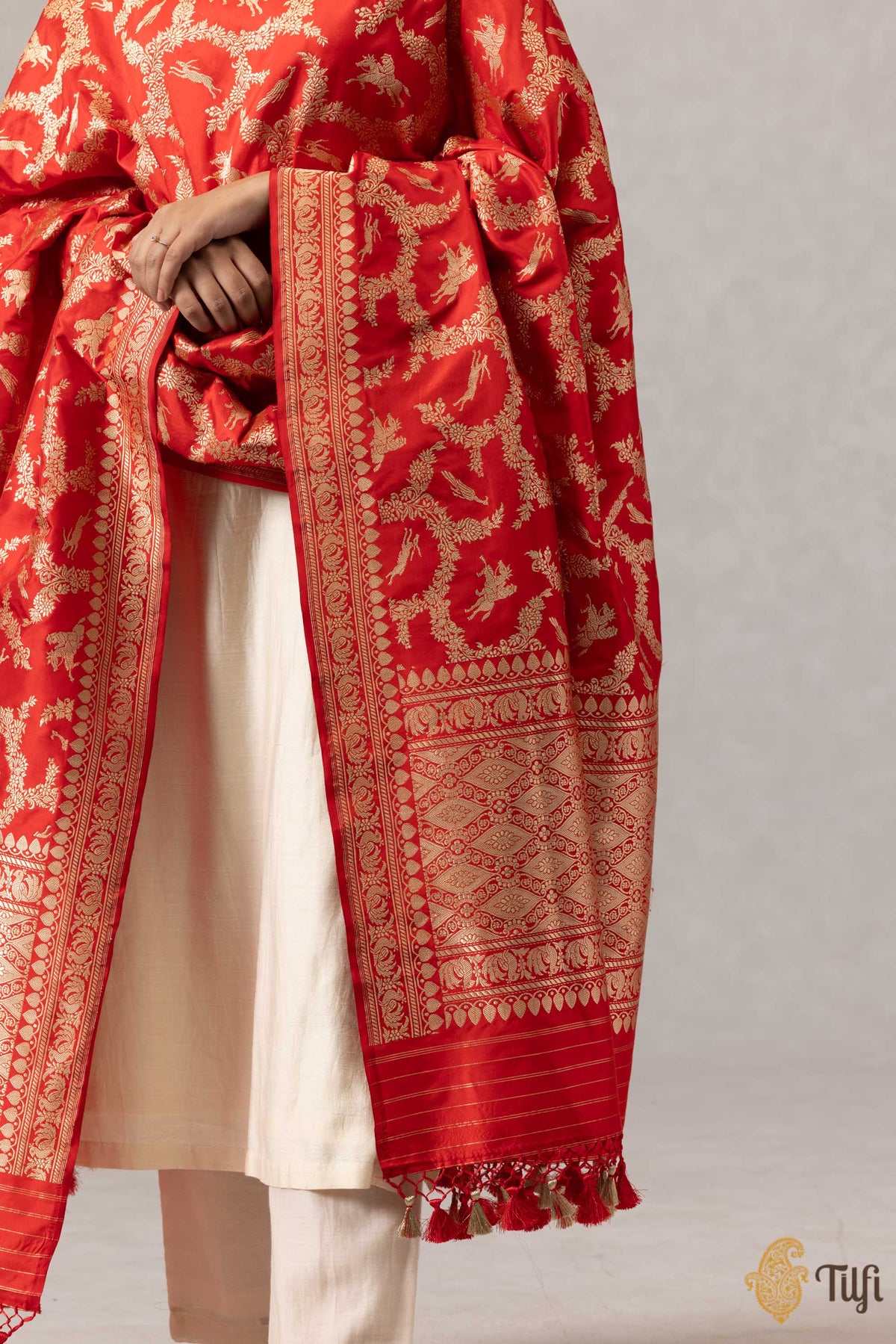 Red Pure Katan Silk Banarasi Handwoven Dupatta