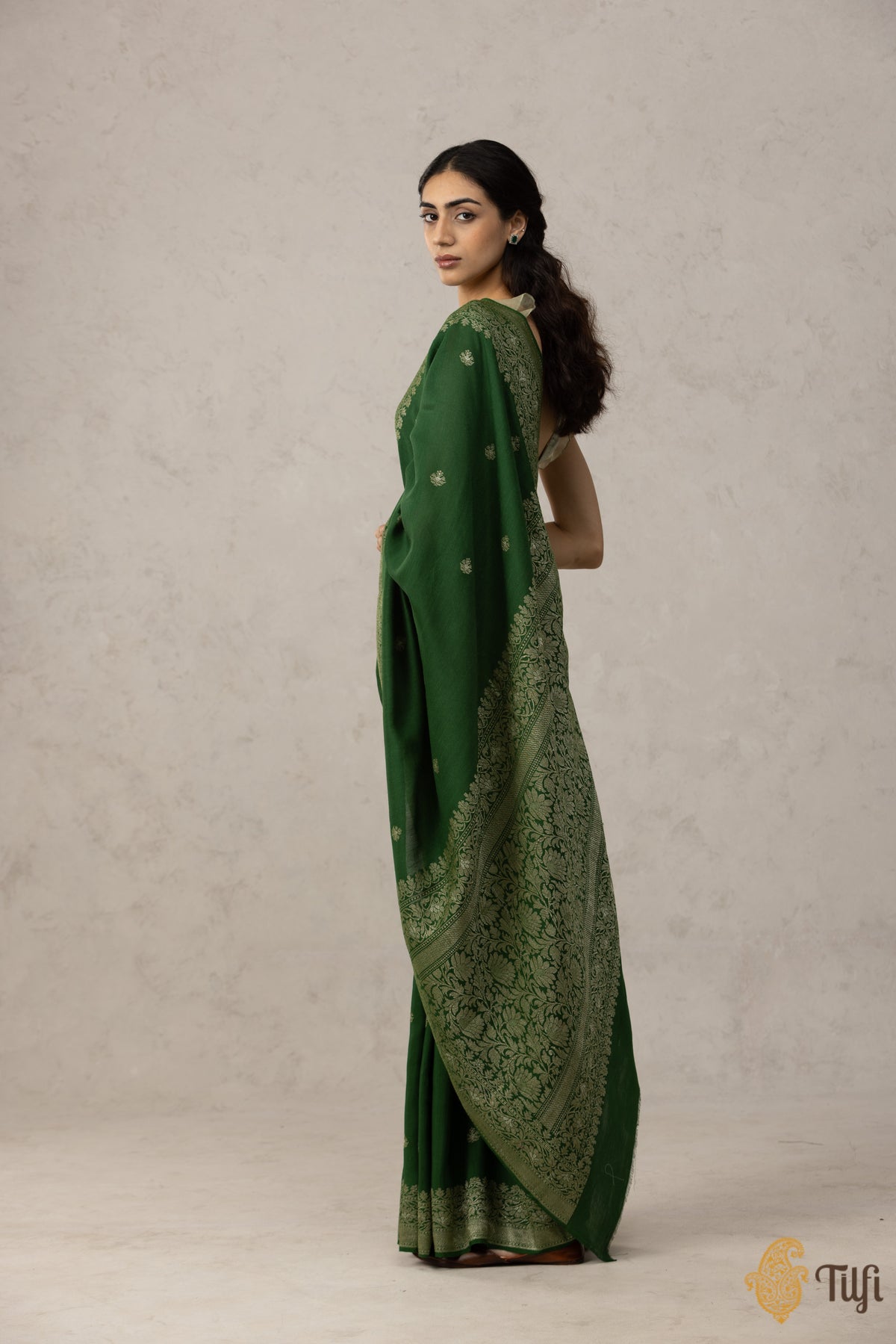 Pre-Order: Dark Green Pure Monga Georgette Silk Banarasi Handloom Saree