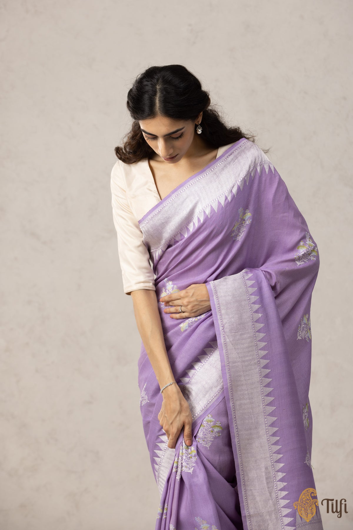 Pre-Order: Lavender Pure Tussar Georgette Silk Banarasi Handloom Saree