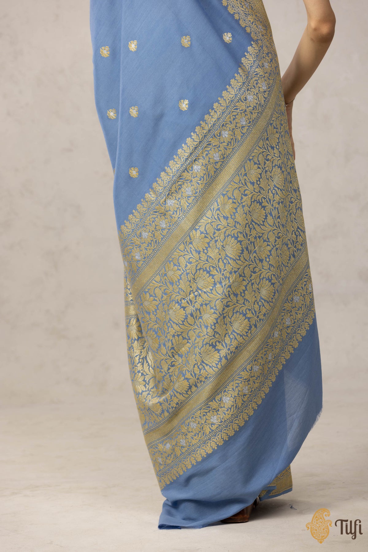 Pre-Order: Blue Pure Monga Silk Banarasi Handloom Saree