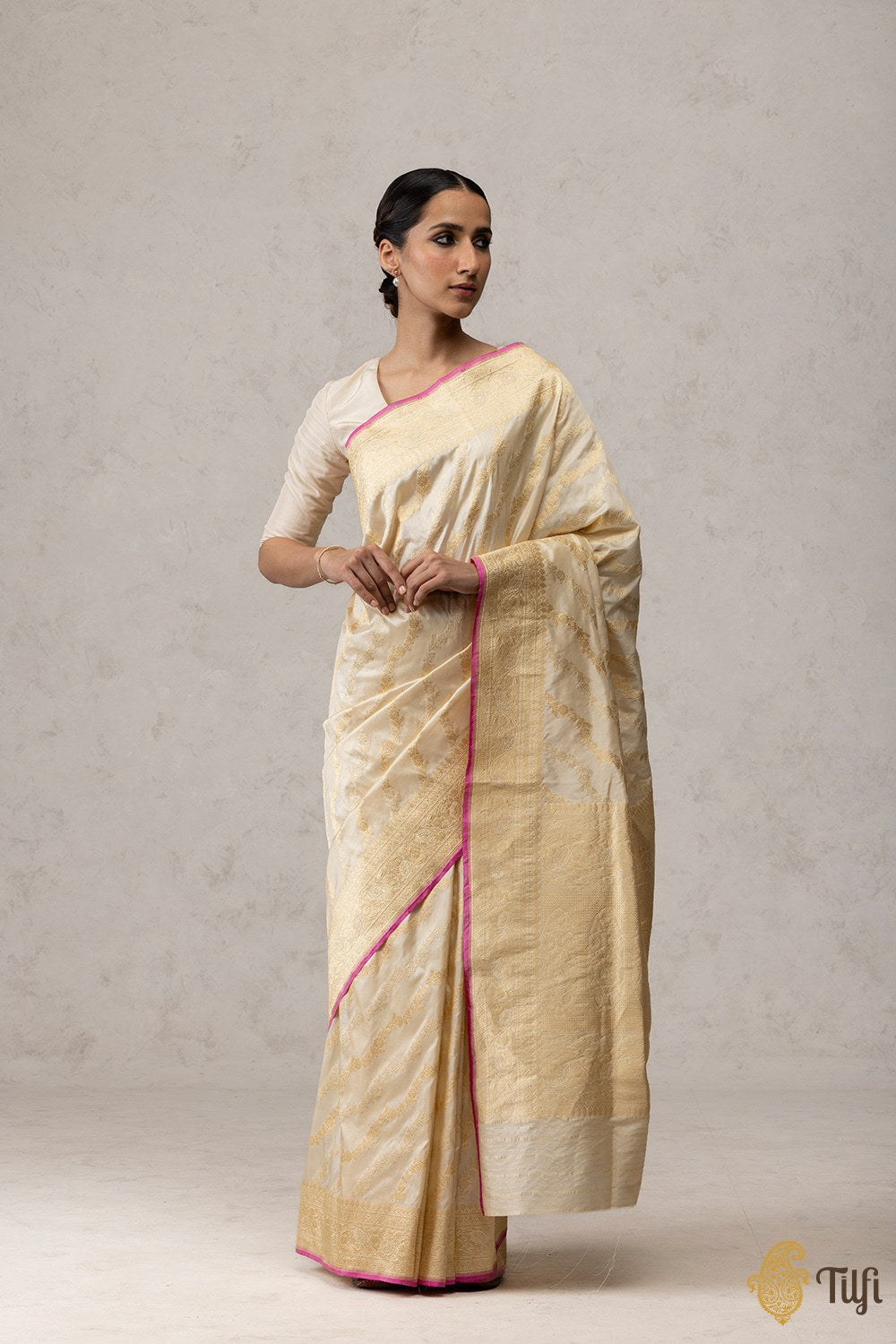&#39;Sohini&#39; Cream Pure Katan Silk Banarasi Handloom Saree