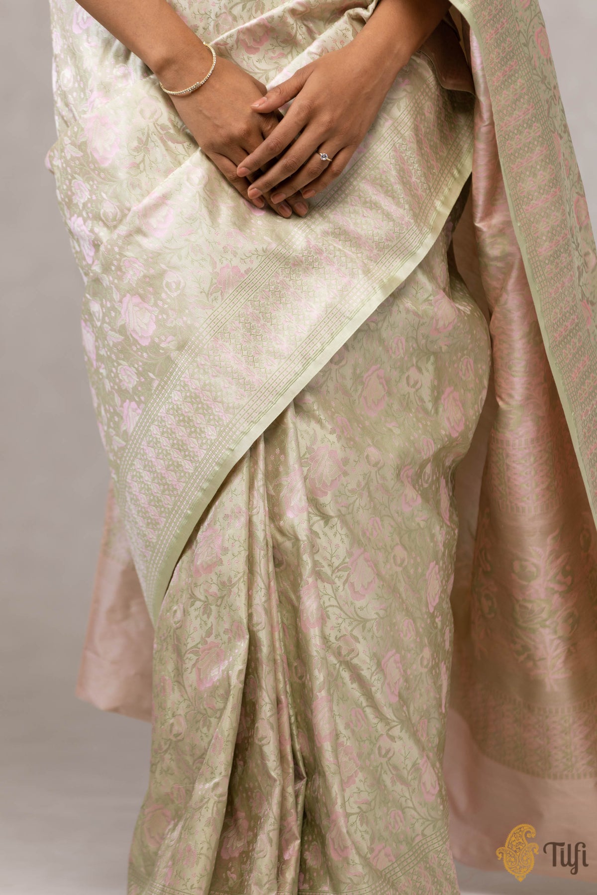 Pista Green Pure Soft Satin Silk Banarasi Handloom Saree