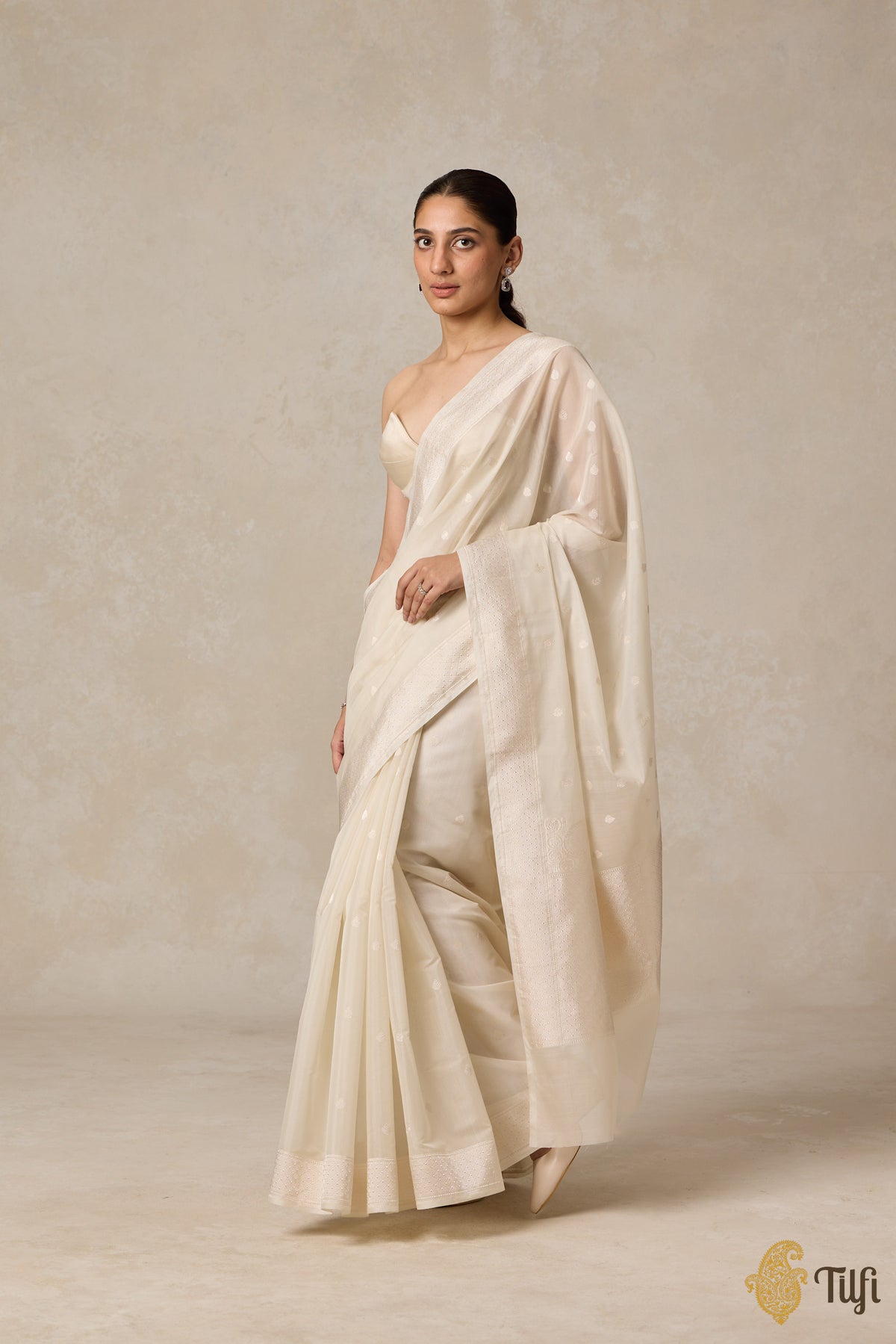 Pre-Order: Off-White Pure Kora by Cotton Banarasi Handloom Saree