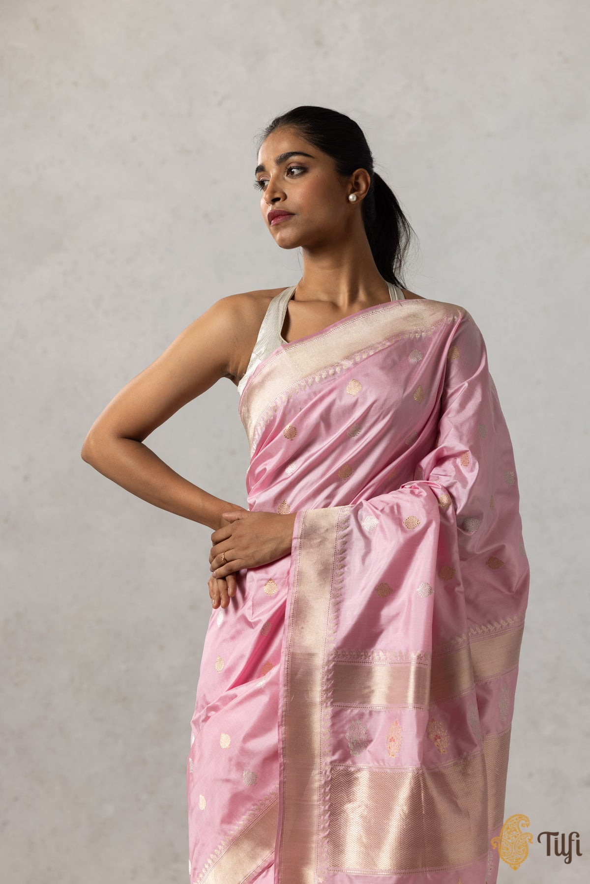 &#39;Katyayani&#39; Pink Pure Katan Silk Banarasi Handloom Saree