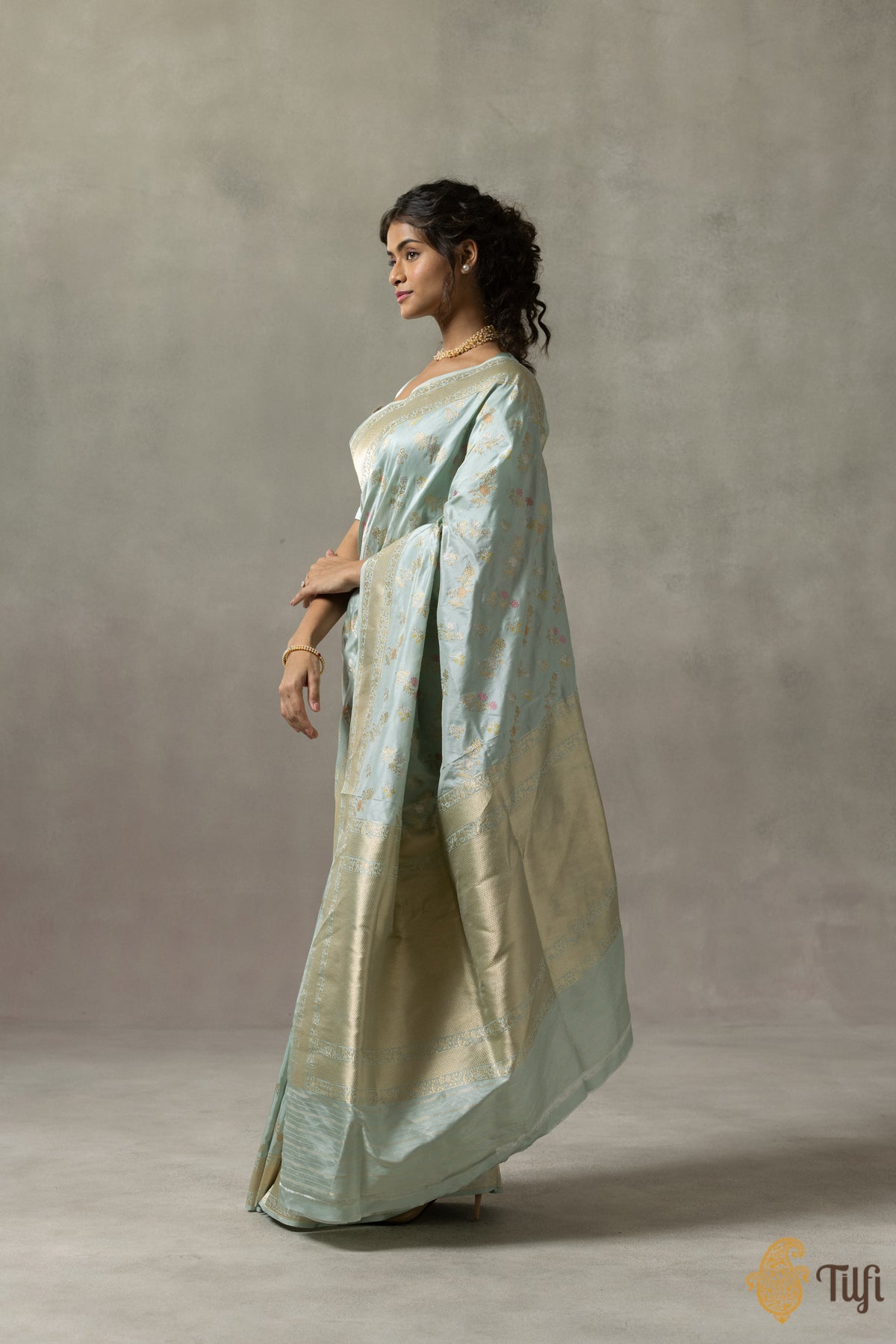 &#39;Marie&#39; Light Blue Pure Katan Silk Banarasi Handloom Saree