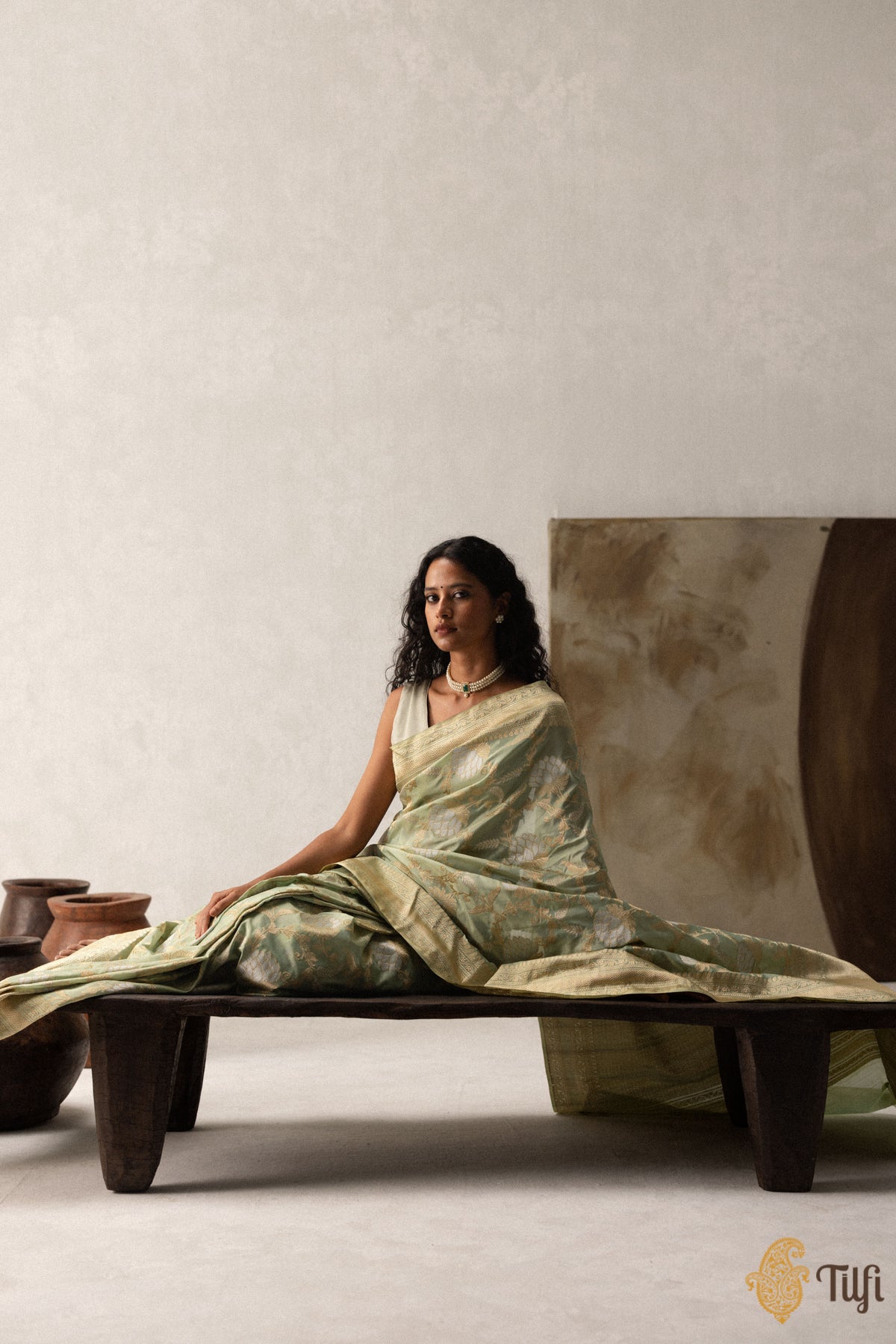 &#39;Suvarna&#39; Pista Green Pure Katan Silk Georgette Banarasi Handloom Saree