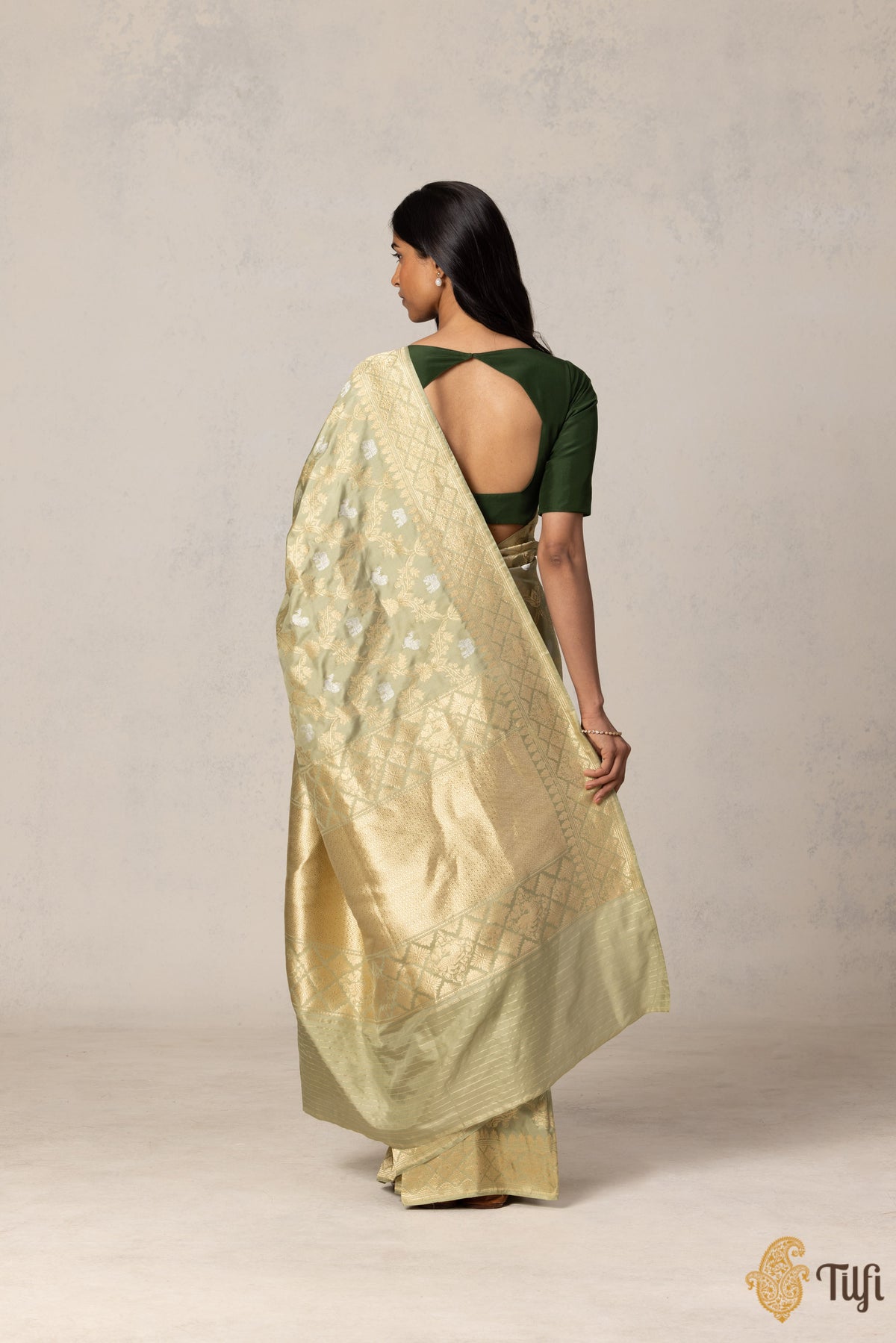 &#39;Suraja&#39; Pista Green Pure Katan Silk Banarasi Handloom Saree