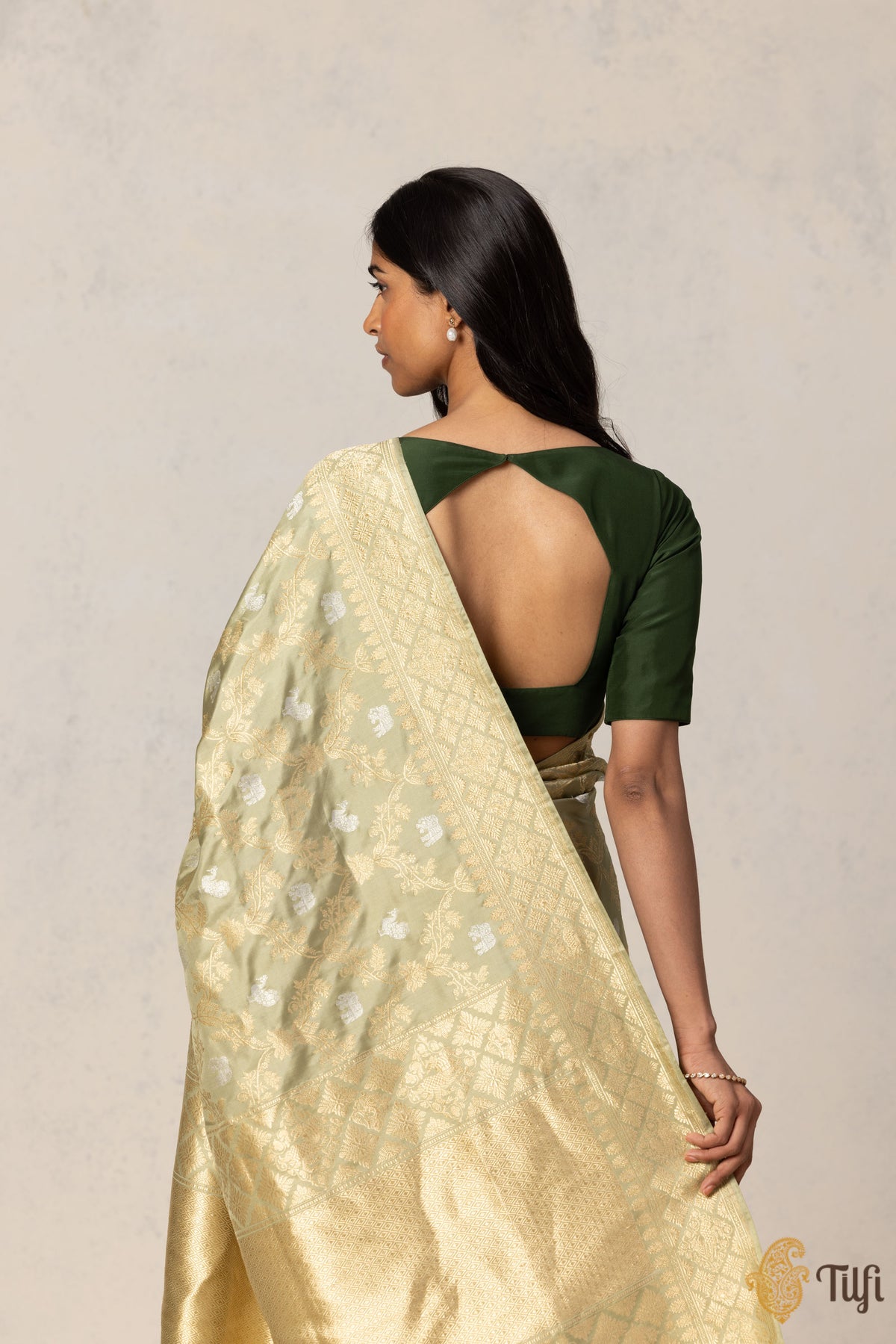 &#39;Suraja&#39; Pista Green Pure Katan Silk Banarasi Handloom Saree