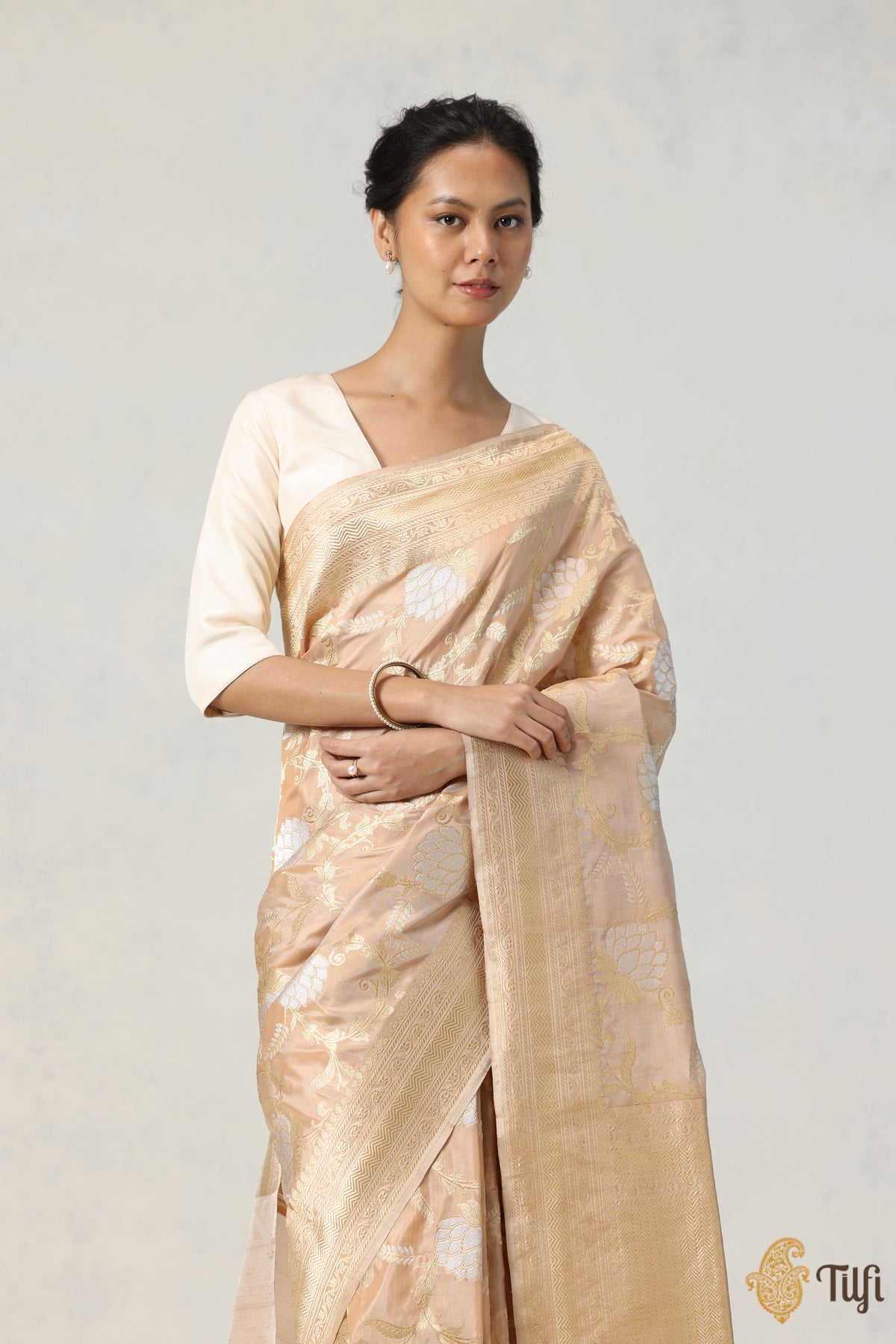 &#39;Suvarna&#39; Off-White-Beige Pure Katan Silk Banarasi Handloom Saree