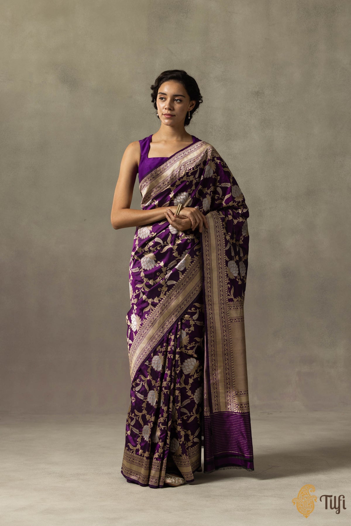 &#39;Suvarna&#39; Black-Purple Pure Katan Silk Banarasi Handloom Saree