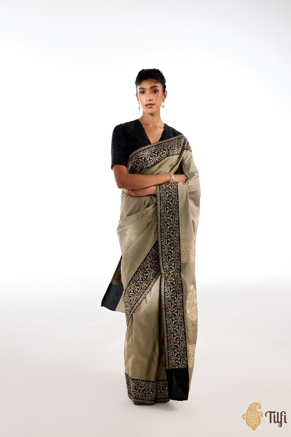 &#39;Vilakshana&#39; Beige-Black Pure Katan Silk Banarasi Handloom Saree