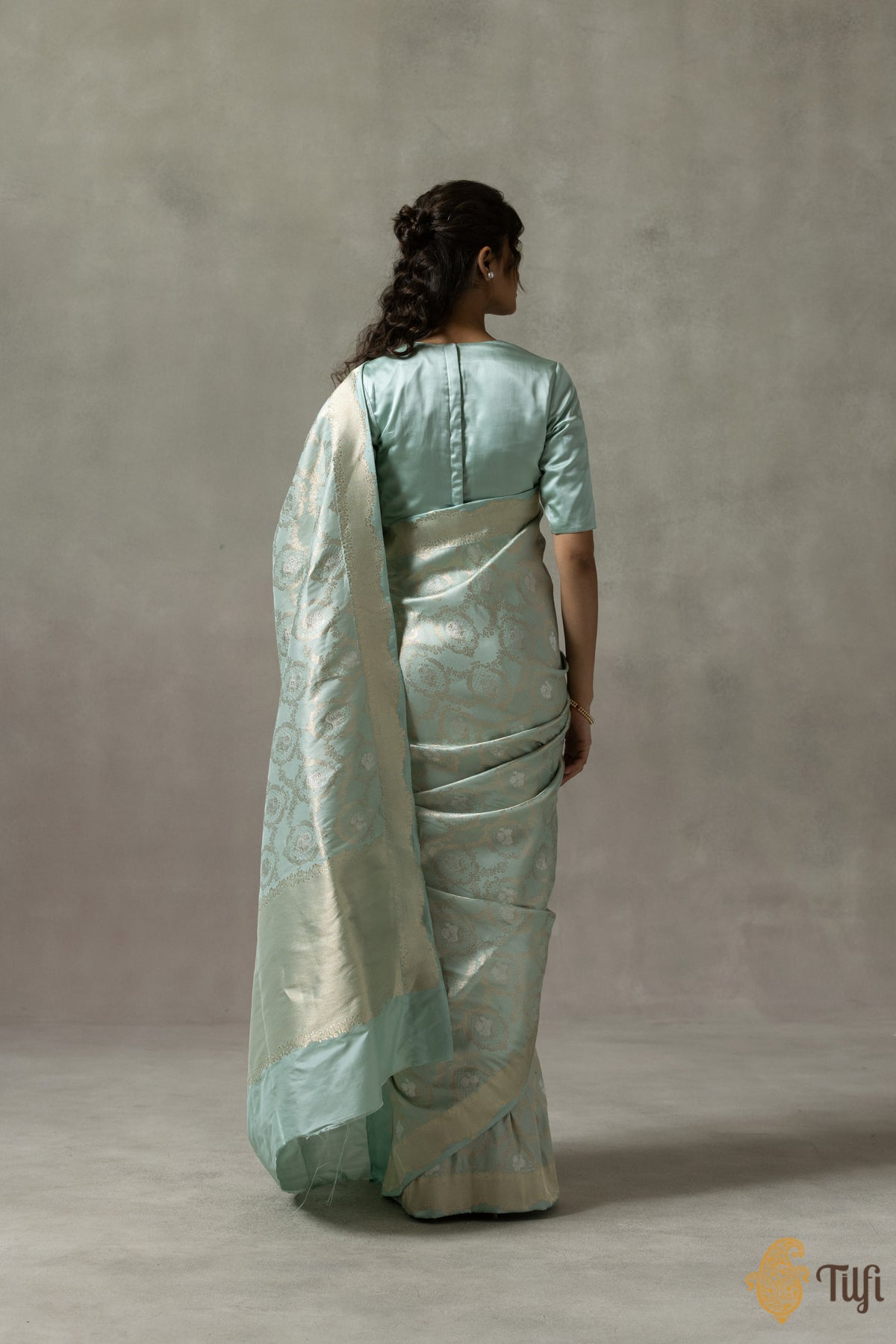 &#39;Jeanne&#39; Light Blue Pure Katan Silk Banarasi Handloom Saree