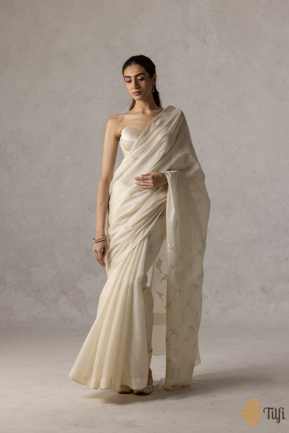 Pre-Order: Off-White Pure Kora by Cotton Satin Banarasi Handloom Saree