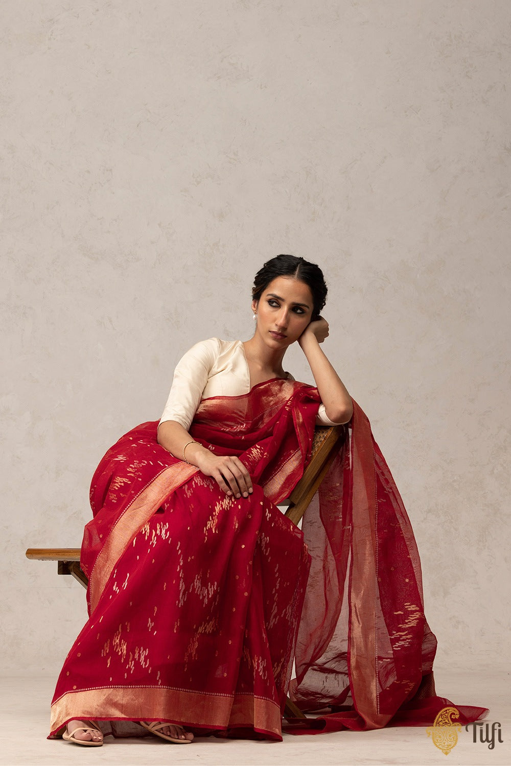 Cotton Sarees: Buy Latest Indian Designer Cotton Sarees Online - Utsav  Fashion