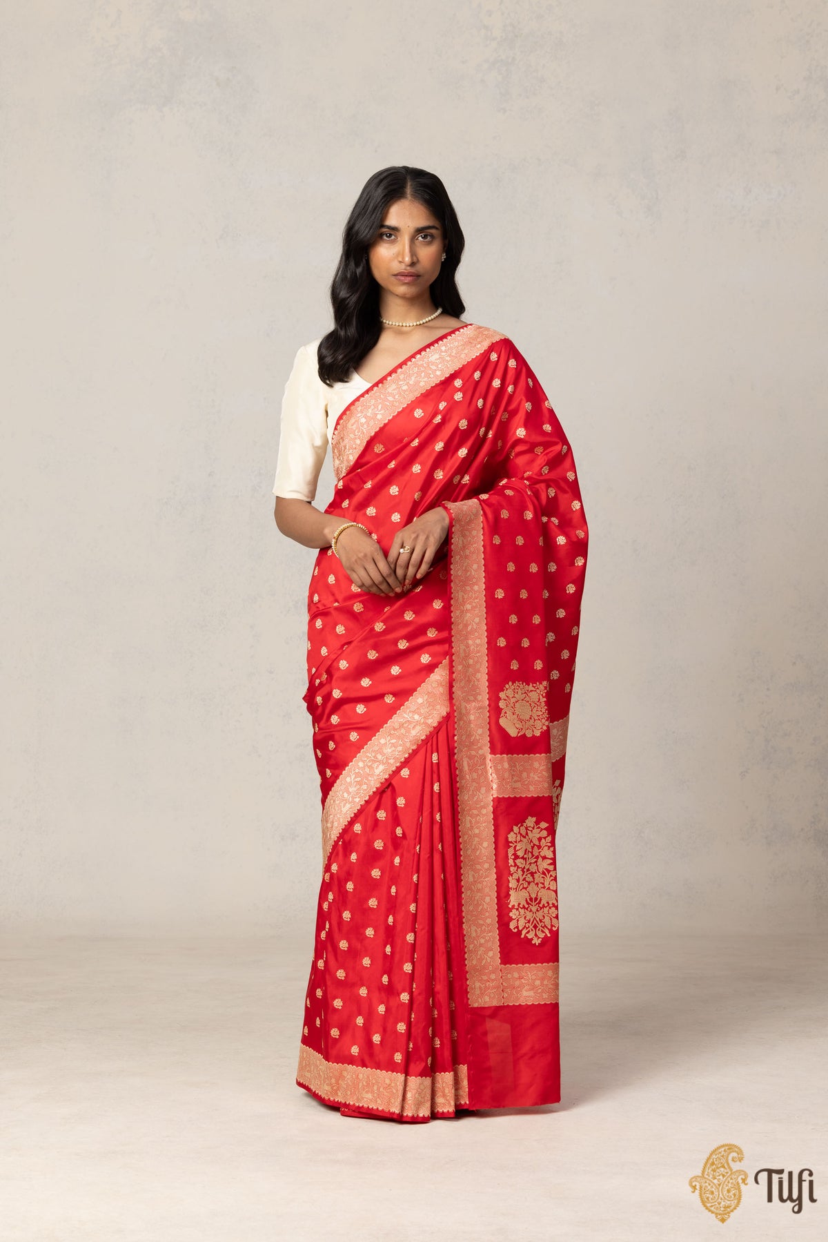 &#39;Janaki&#39; Red Pure Katan Silk Real Zari Banarasi Handloom Saree