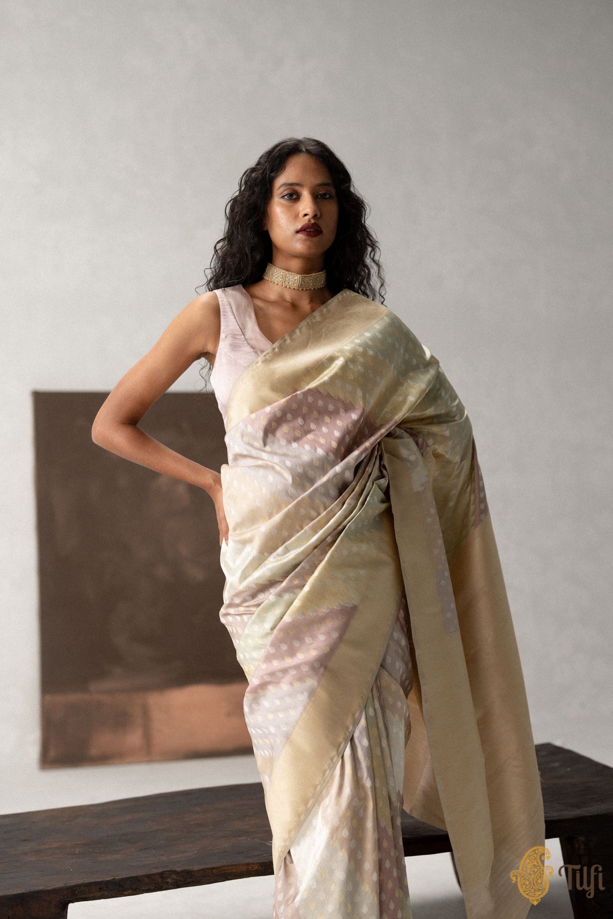 &#39;Rangana&#39; Pure Katan Silk Real Zari Banarasi Handloom Rangkat Saree