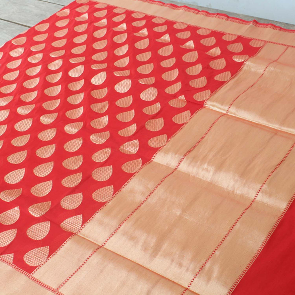 Red Pure Silk Georgette Banarasi Handloom Saree - Tilfi - 2