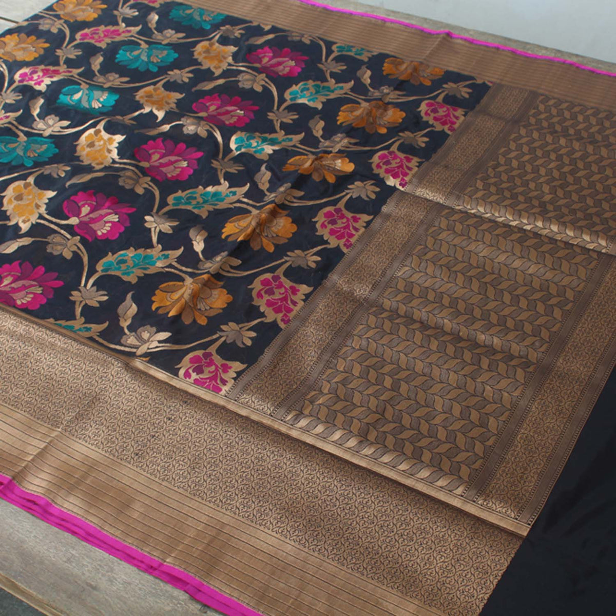 Black Pure Silk Georgette Banarasi Handloom Saree - Tilfi