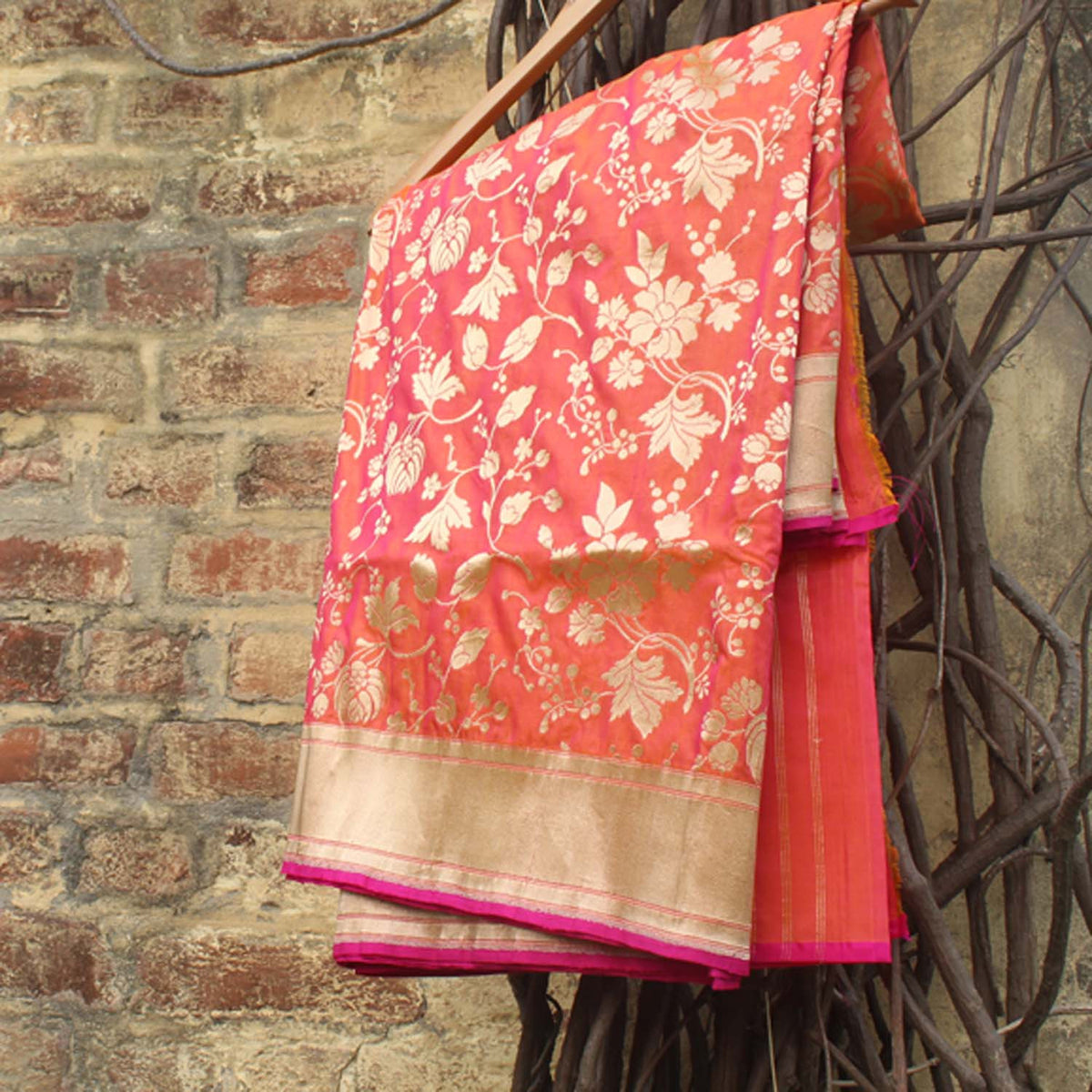 Gold-Indian Pink Pure Silk Georgette Banarasi Handloom Saree - Tilfi