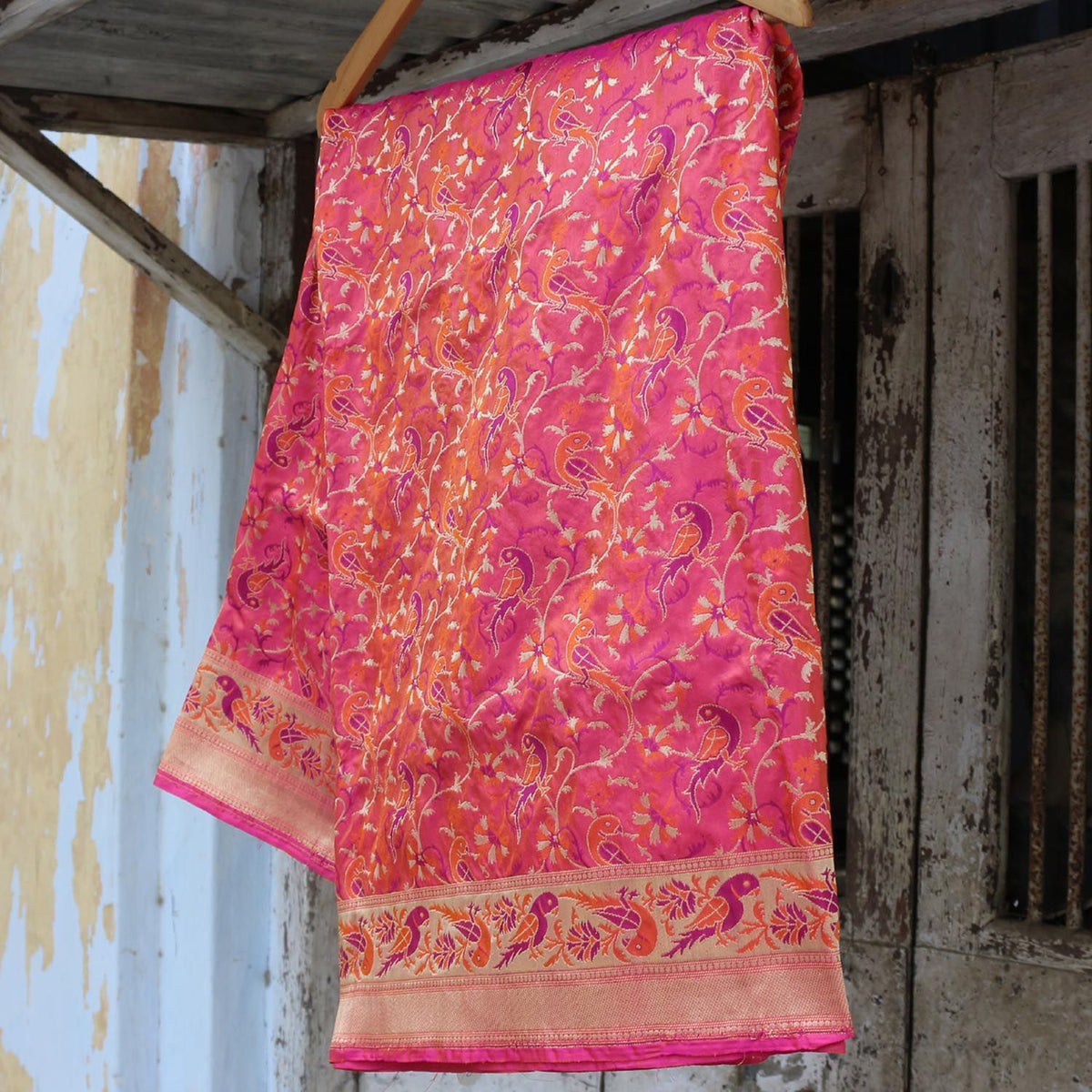 Indian Pink-Orange Pure Katan Silk Banarasi Handloom Dupatta - Tilfi