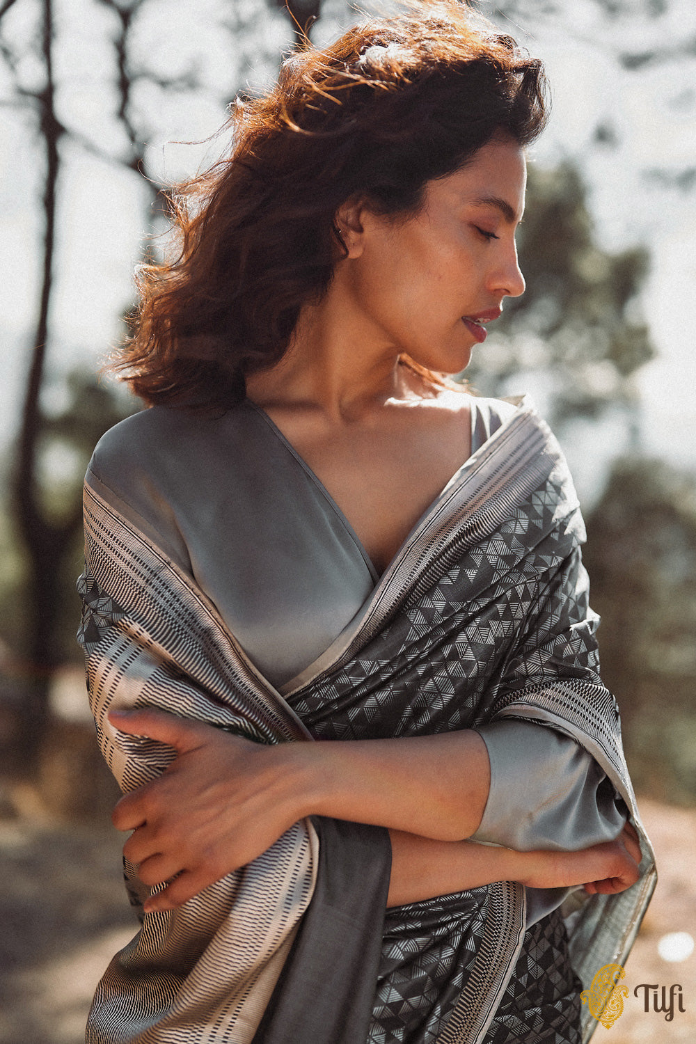 Tamara' Black Pure Satin Silk Geometric Banarasi Handloom Saree