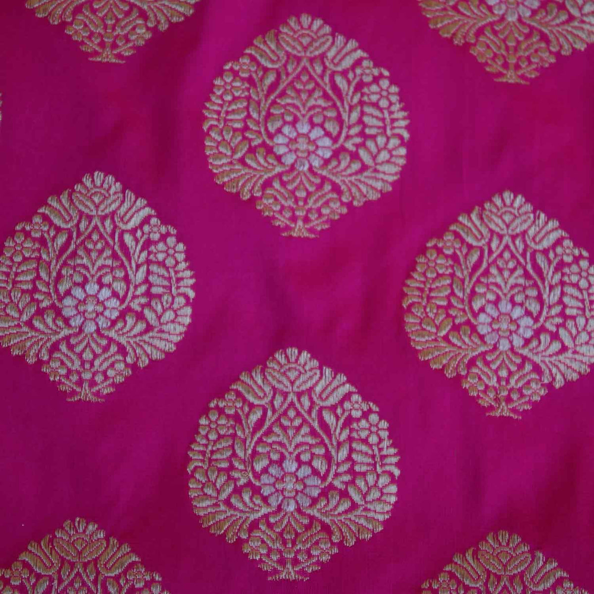 Indian Pink Pure Katan Silk Kadwa Banarasi Handloom Saree - Tilfi - 4