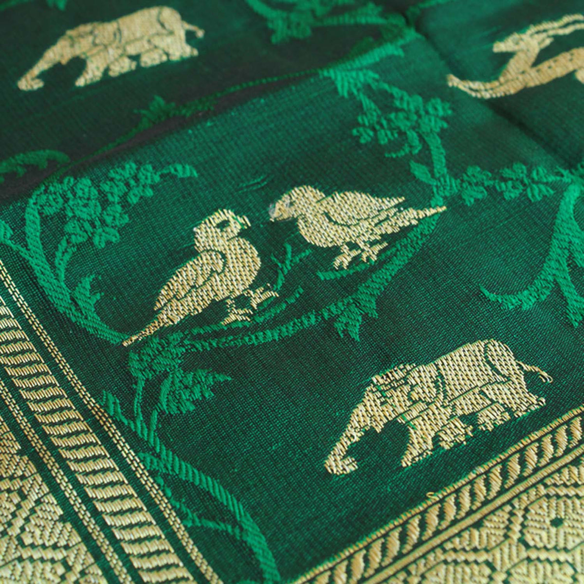Black-Green Pure Katan Silk Banarasi Handloom Dupatta - Tilfi - 3