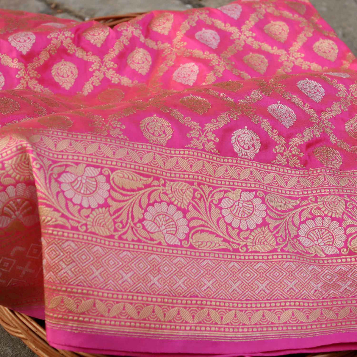 Peach-Rose Pink Pure Katan Silk Banarasi Handloom Saree - Tilfi