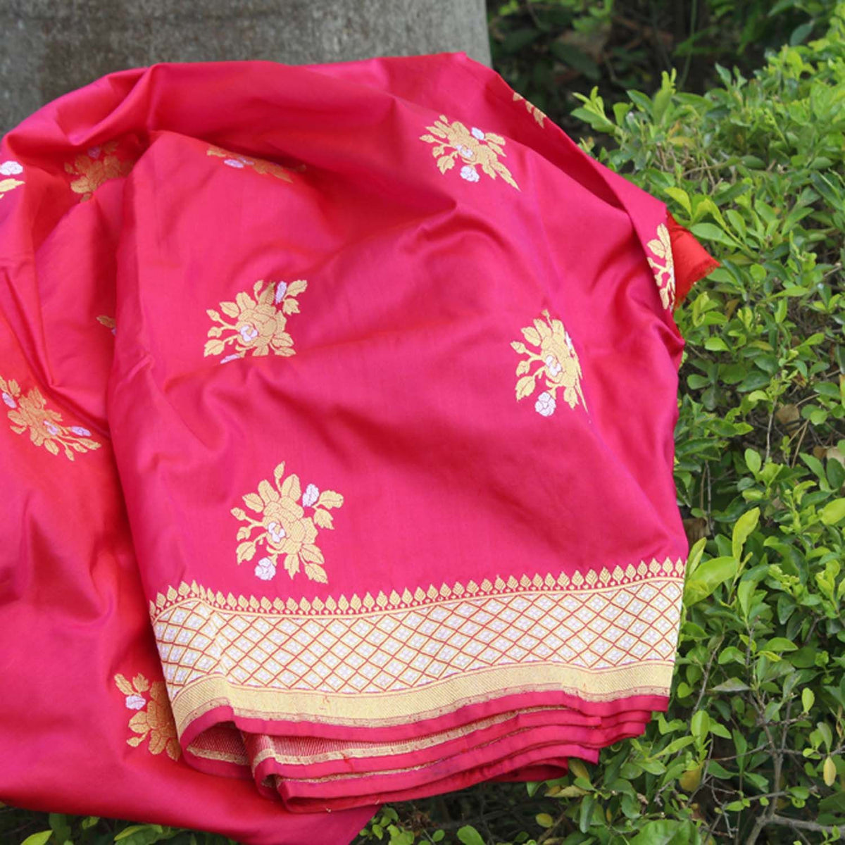 Red-Indian Pink Pure Katan Silk Banarasi Handloom Dupatta - Tilfi - 1