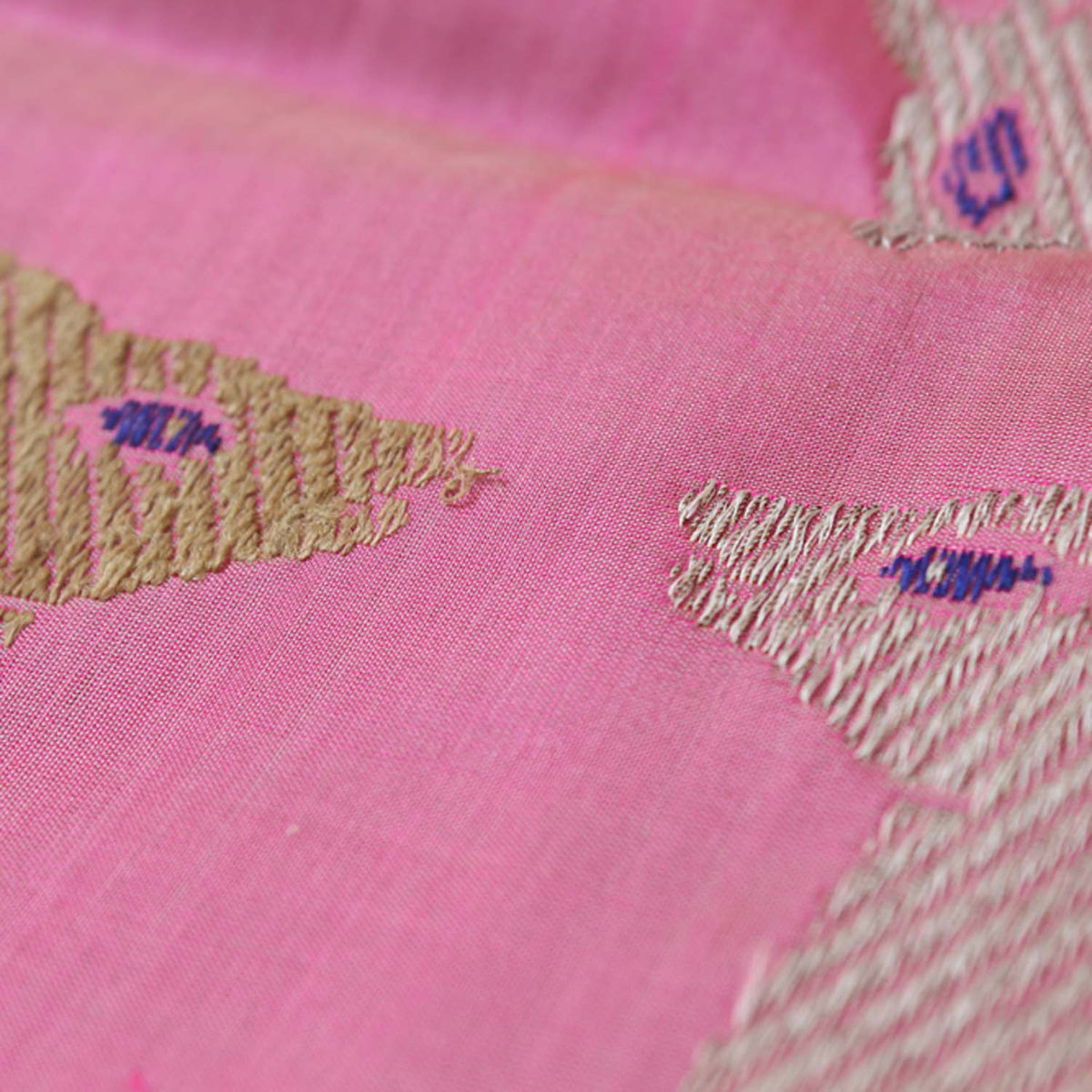 Rose Pink Shot Color Pure Katan Silk Banarasi Handloom Saree - Tilfi - 4