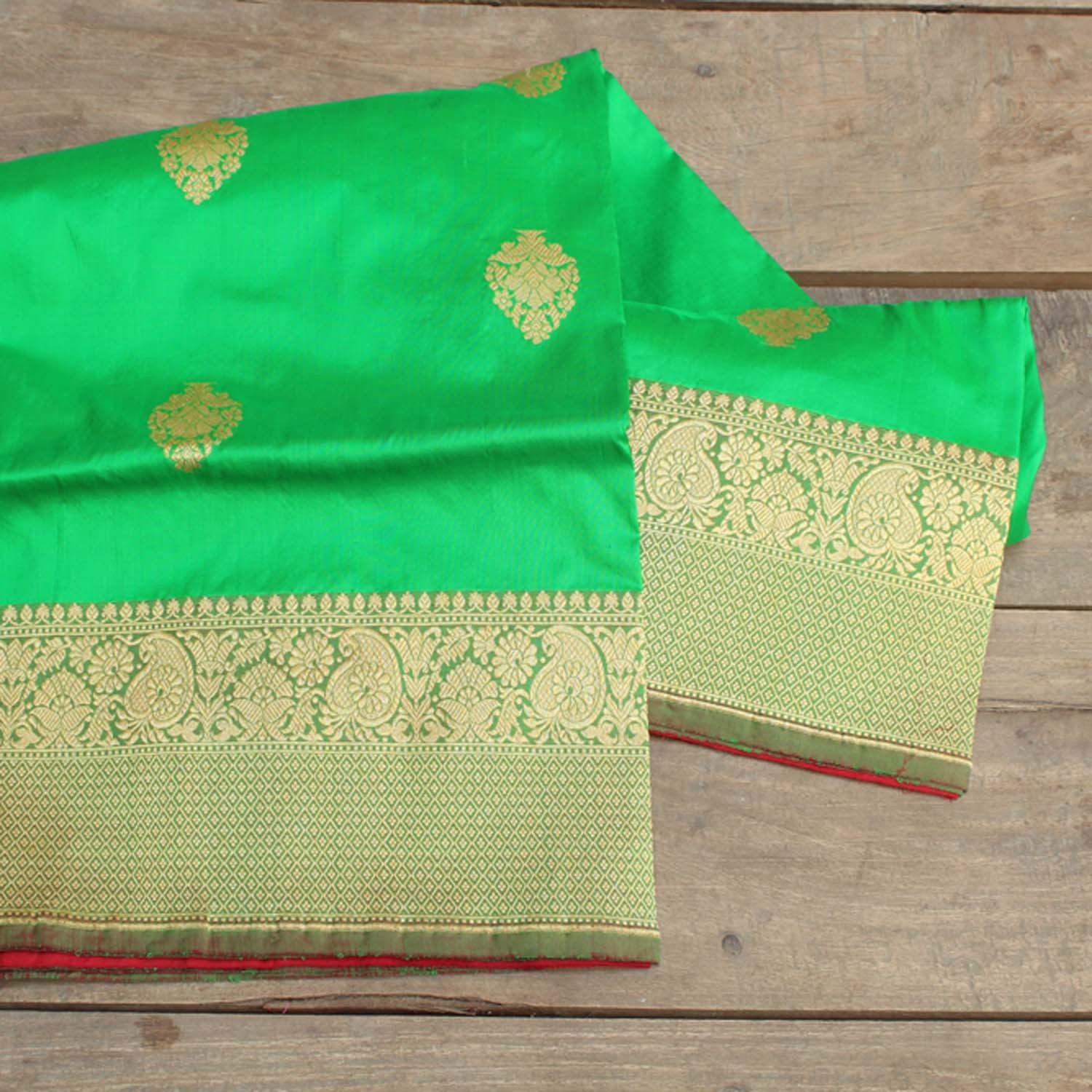 Green-Red Pure Katan Silk Banarasi Handloom Dupatta - Tilfi