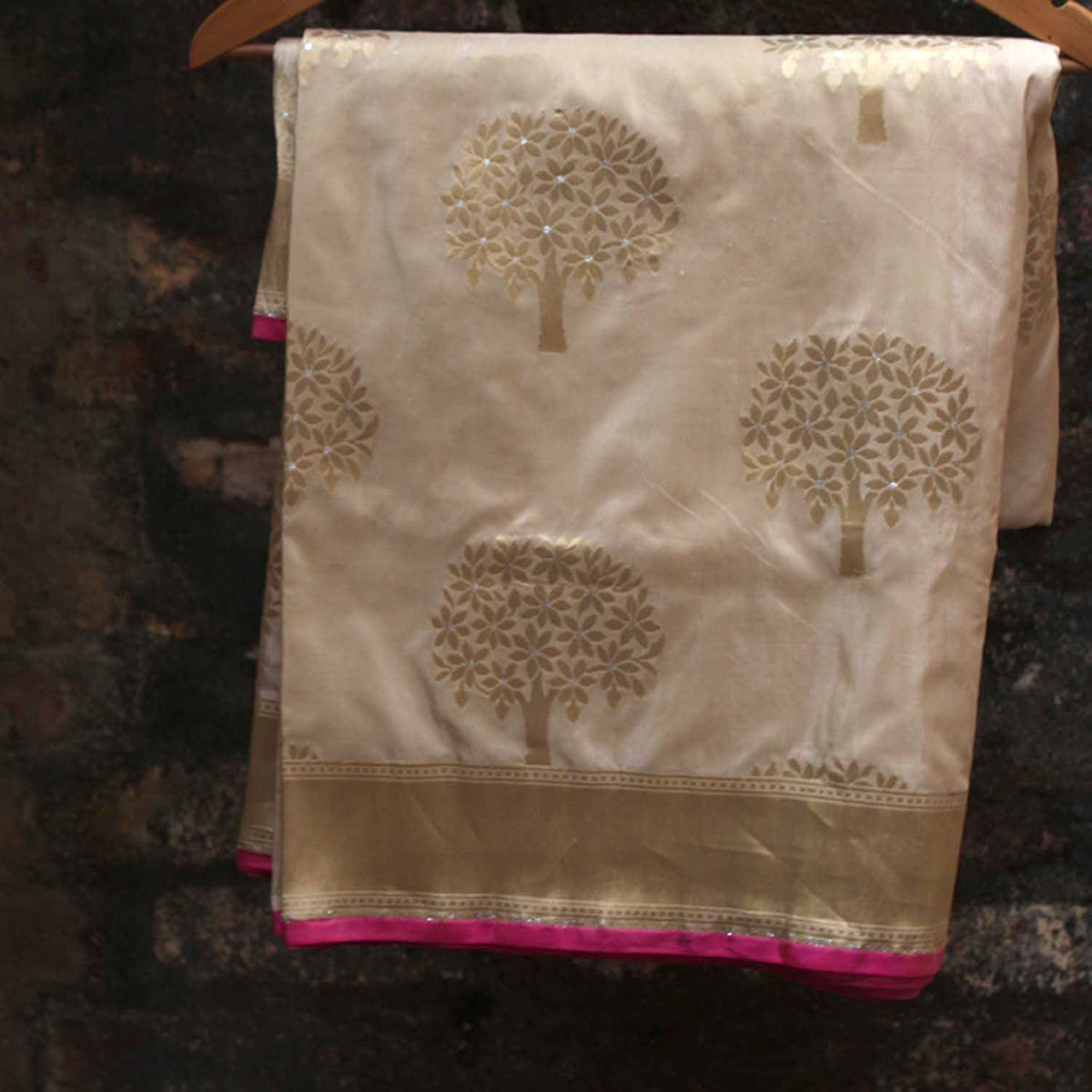 Off-White Pure Silk Georgette Banarasi Handloom Saree - Tilfi