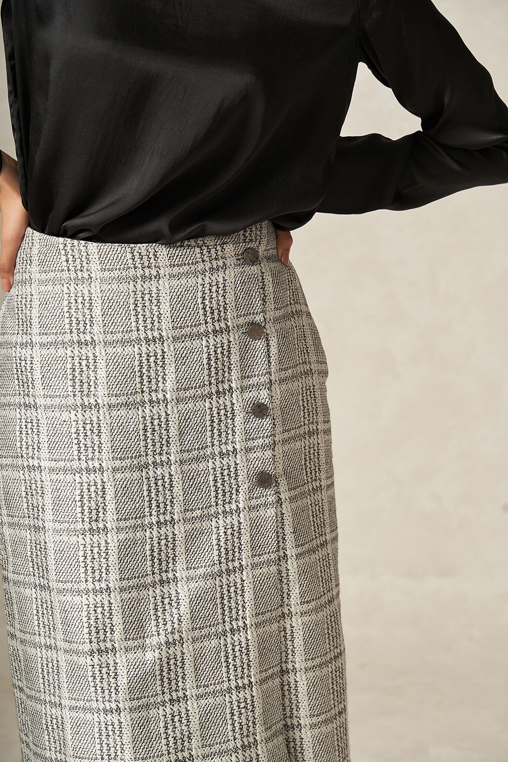 Black and White Pure Silk Handwoven Plaid Patterned Wrap Skirt