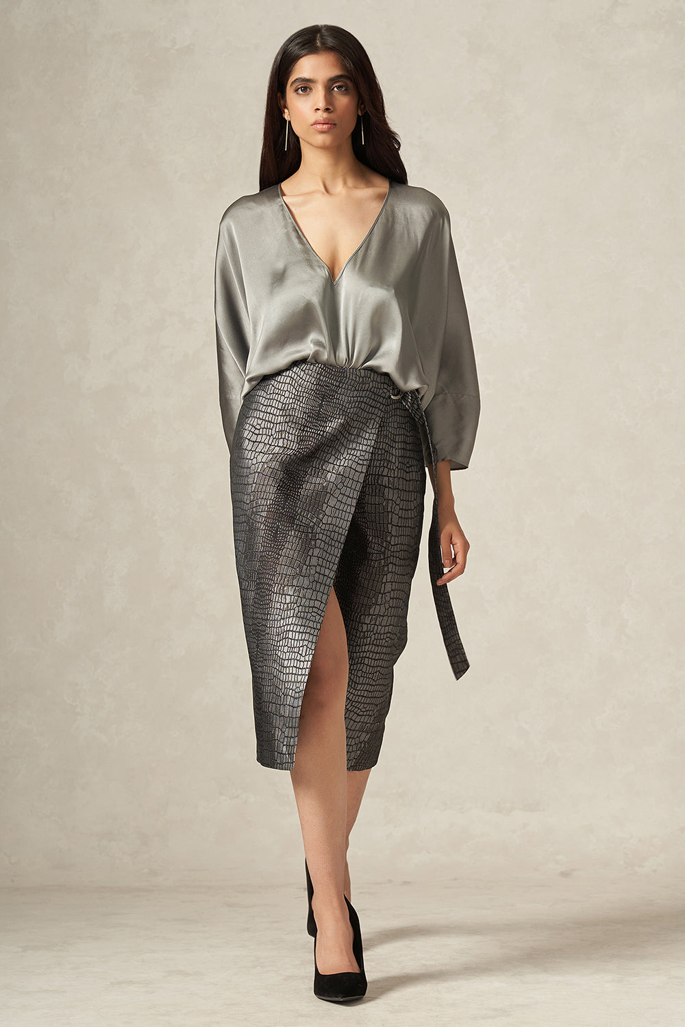Grey Handwoven Pure Satin Silk Wrap Skirt with Crocodile Weave and Side Buckle Tie-up