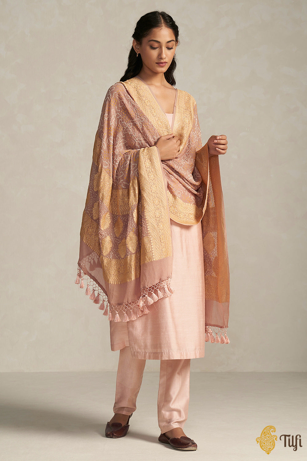 Pastel Brown Pure Banarasi Handloom Bandhani Dupatta Tilfi