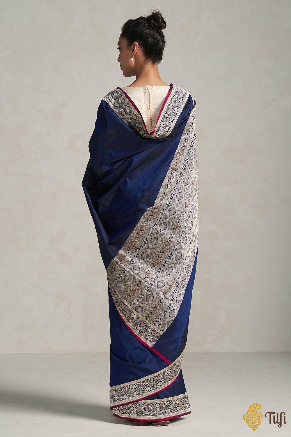 &#39;Deepali&#39; Midnight Blue Pure Katan Silk Banarasi Handloom Saree