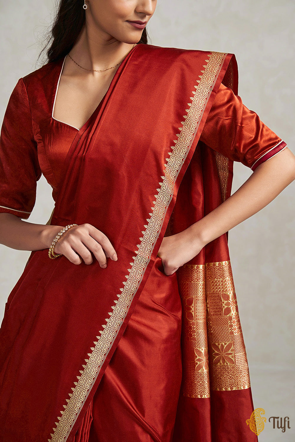 Red Pure linen Banarasi Saree